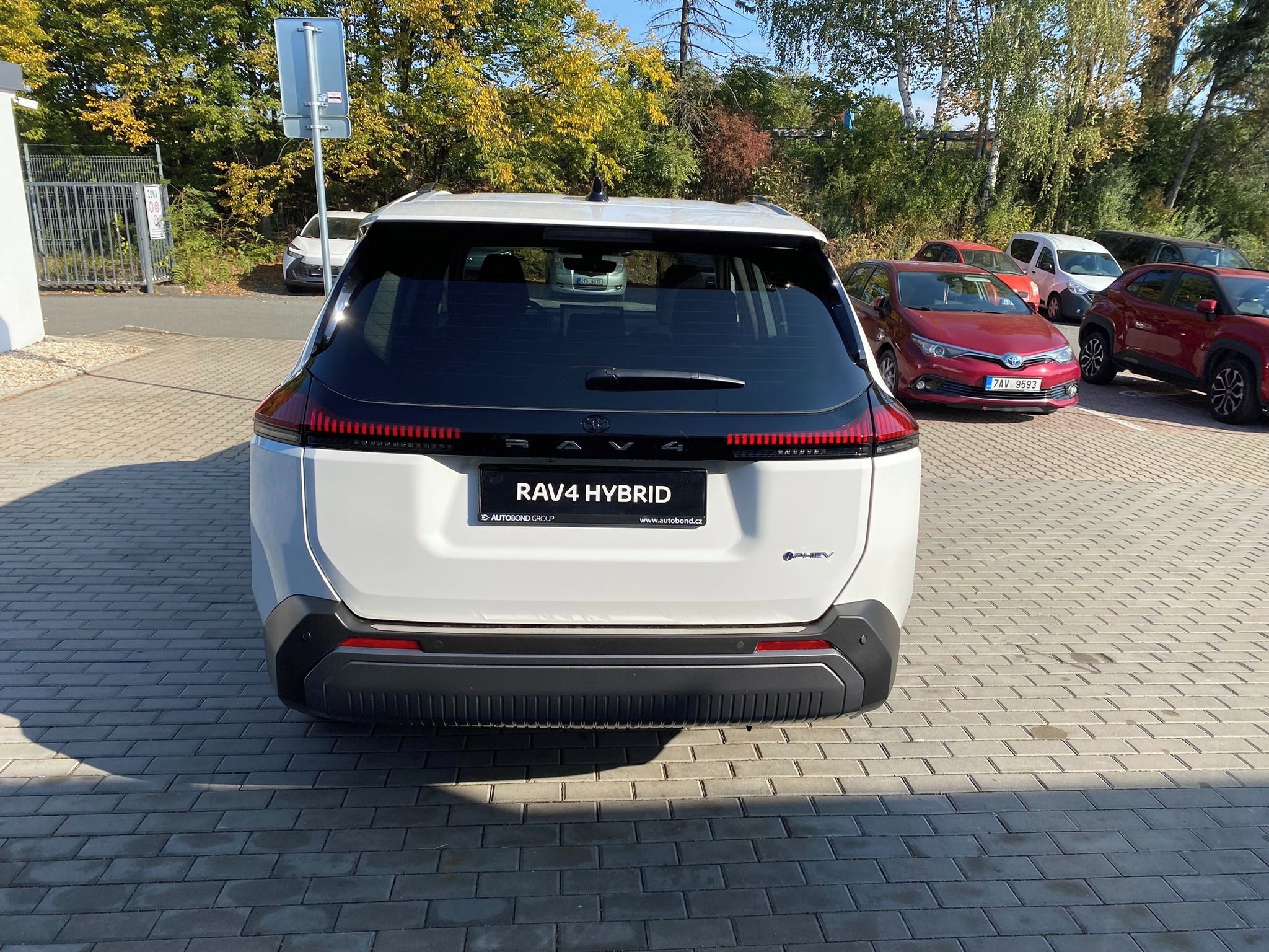 Toyota Rav4, 2.5 PHEV 4x4 Comfort Business - fotka 5