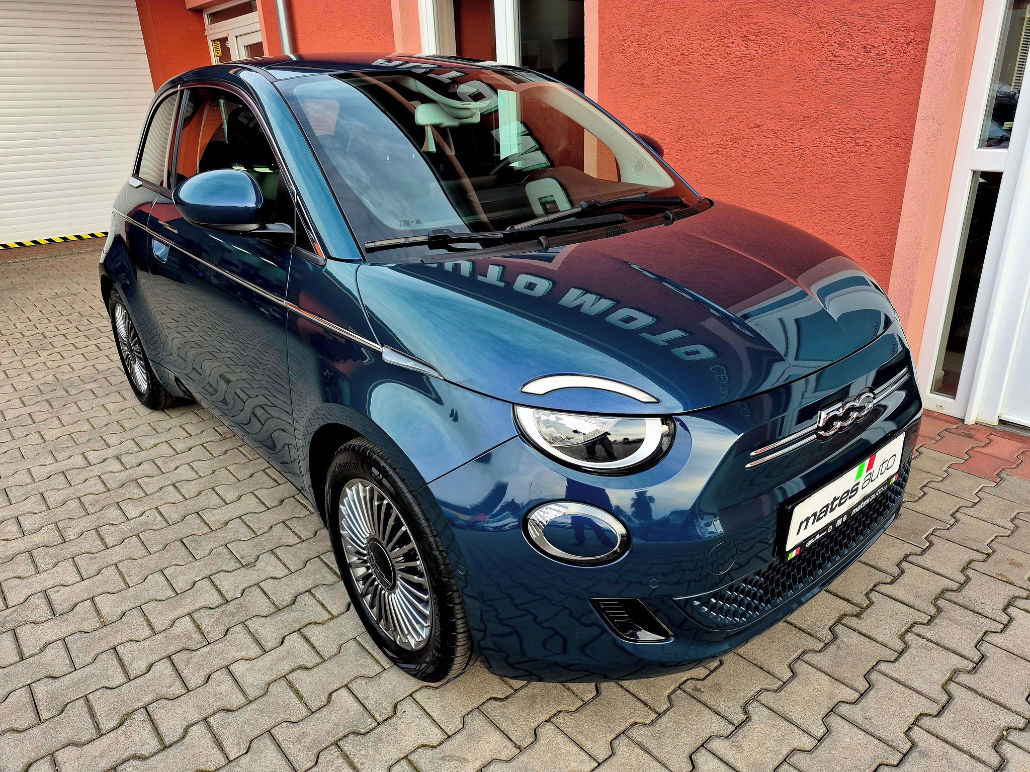 Fiat 500E, 42kwh 87KW DRIVE (odpočet dph - fotka 4