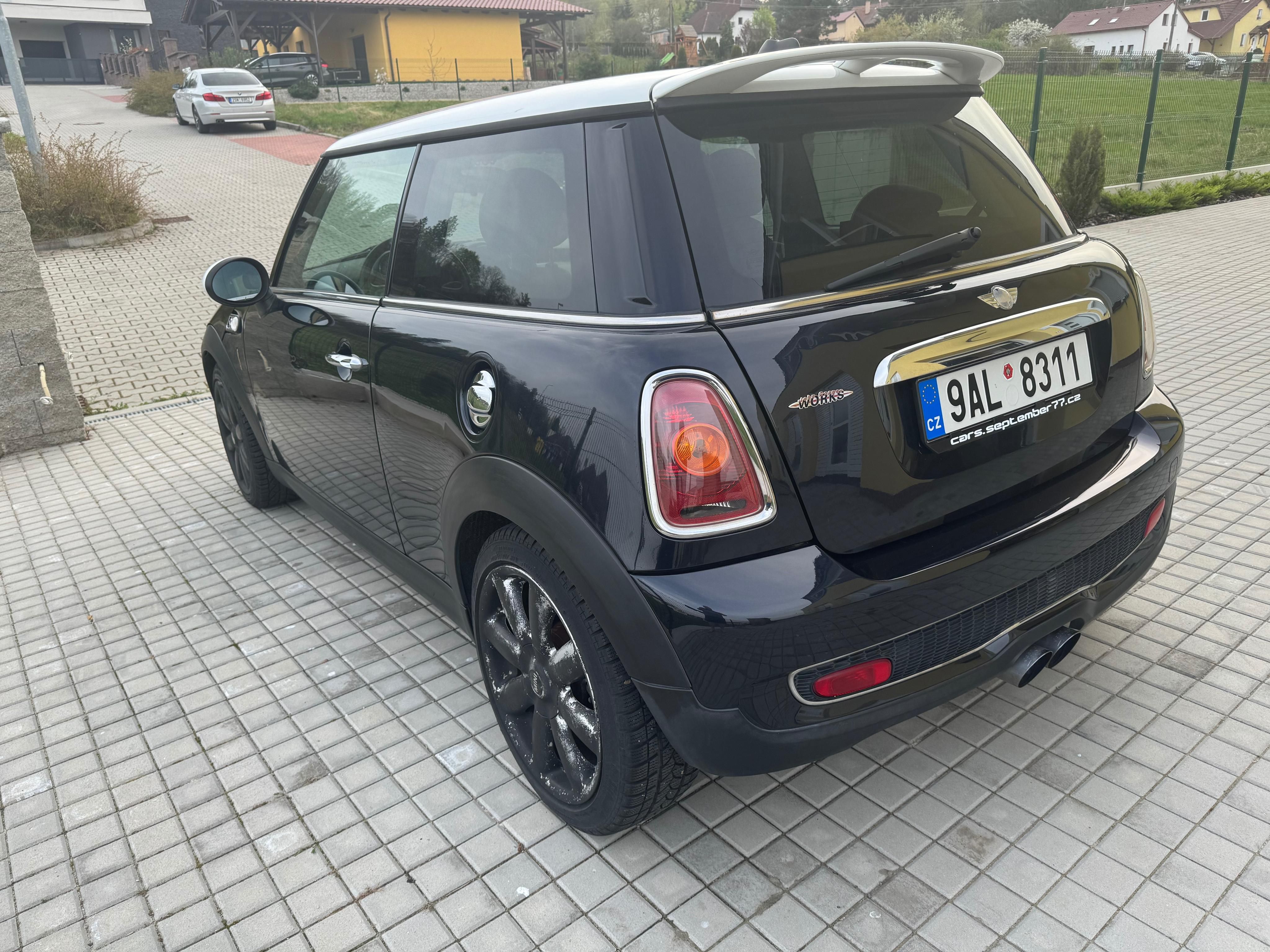 Mini Cooper S, R56 S JCW kit - fotka 4
