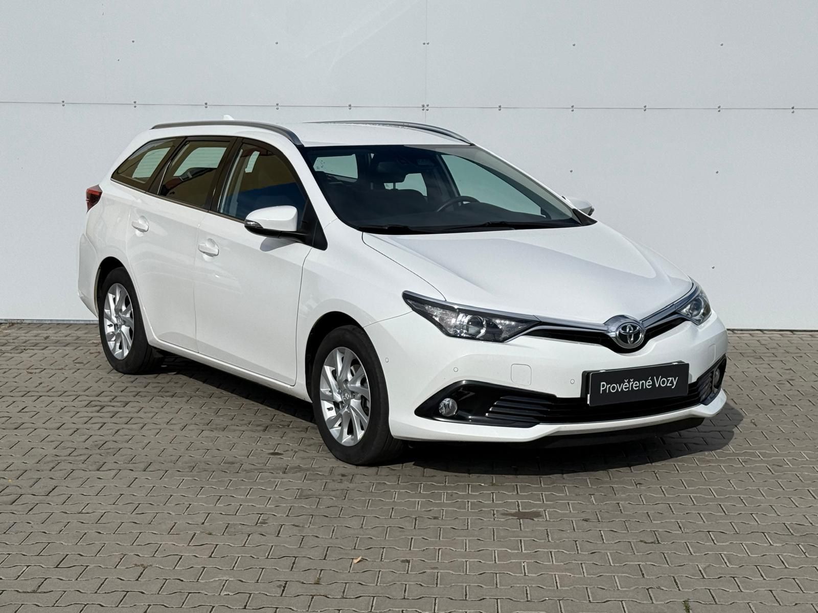 Toyota Auris, 1.6 Valvematic Active Trend - fotka 6
