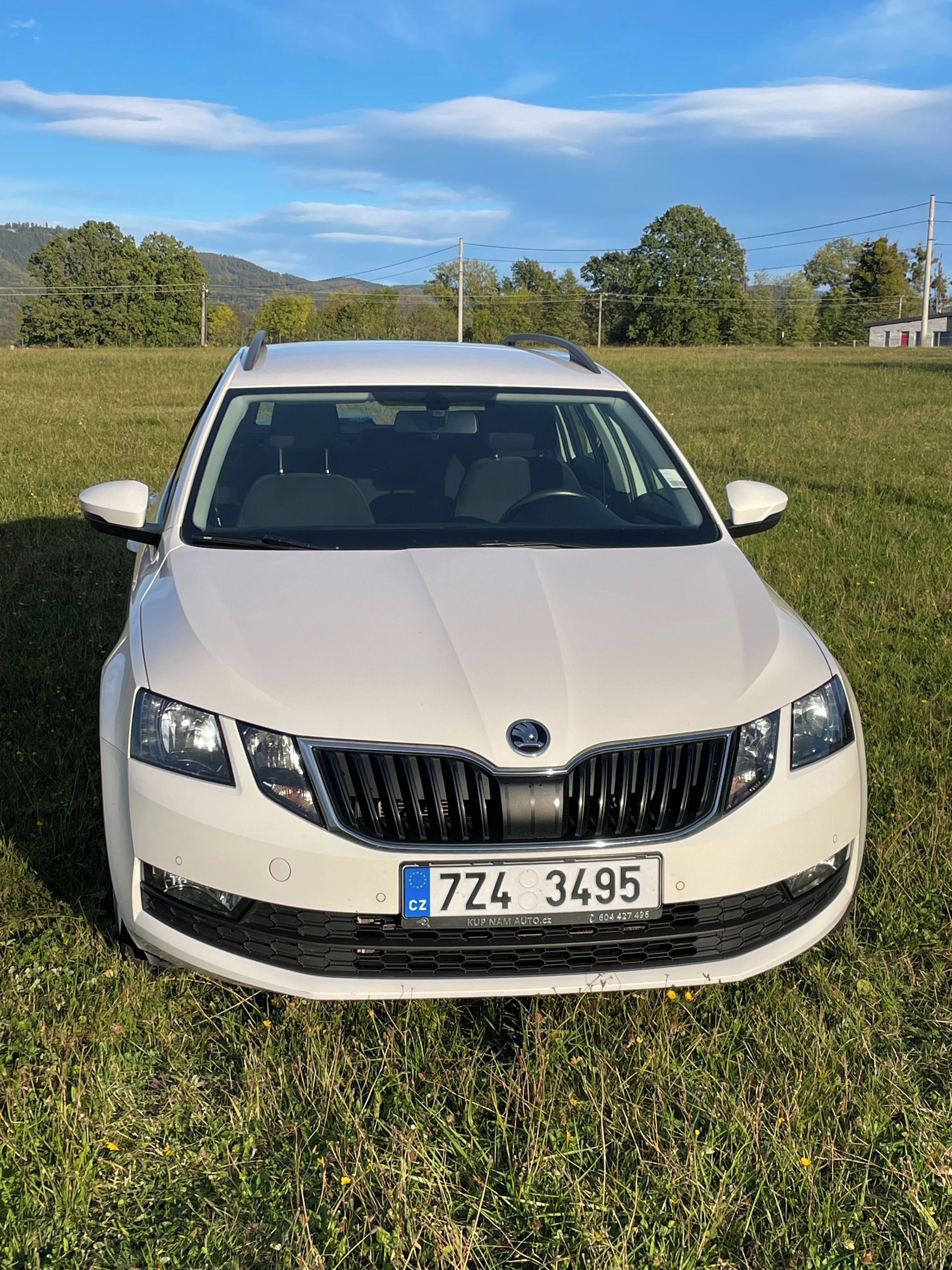 Škoda Octavia, 1,5 - fotka 2