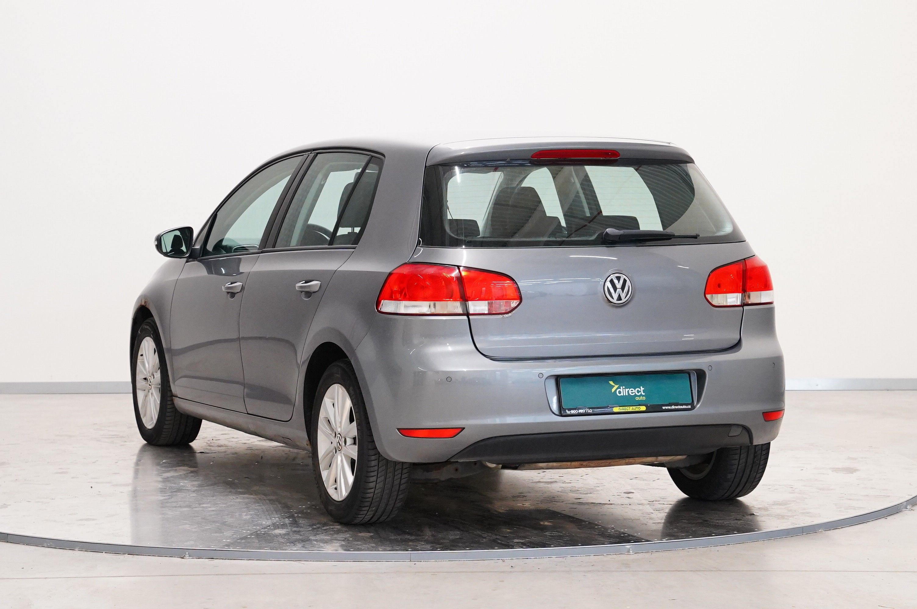 Volkswagen Golf, 1.4 16V 59 kW Trendline - fotka 4