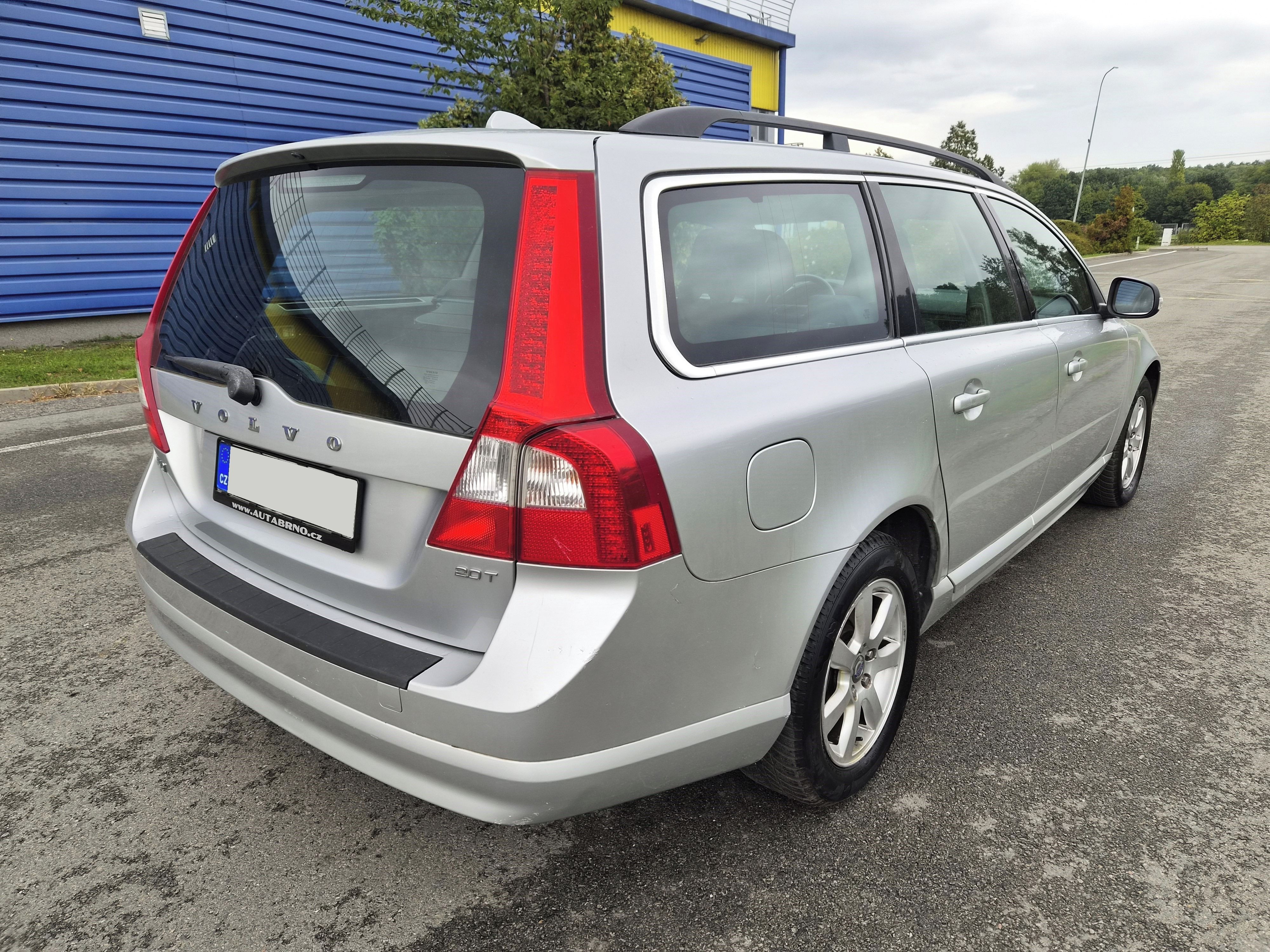 Volvo V70, 2.0 149KW KOUPENO ČR MANUÁL - fotka 5