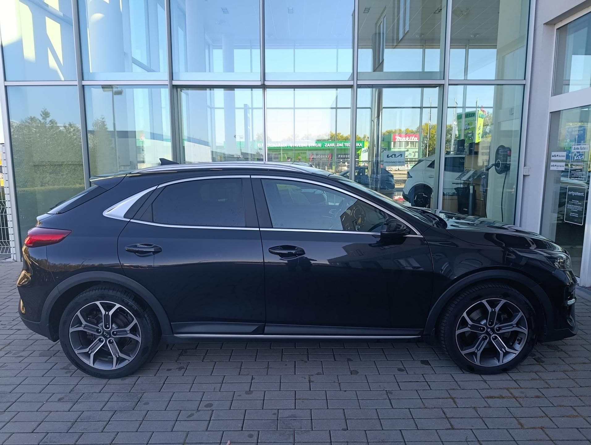 Kia XCee´d, 1.4.T-GDi 110KW 7DCT ČR.1 - fotka 5