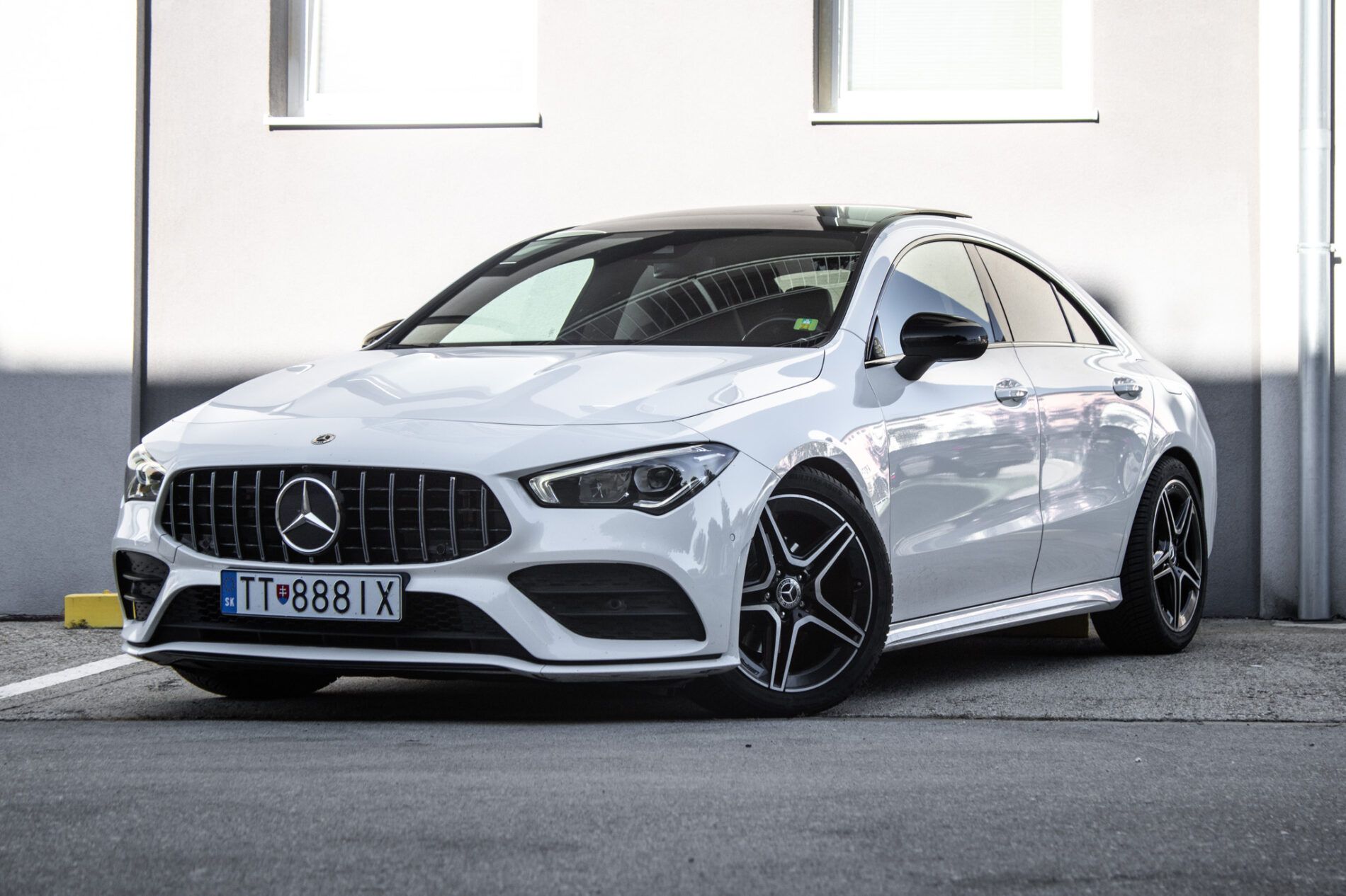 Mercedes-Benz CLA