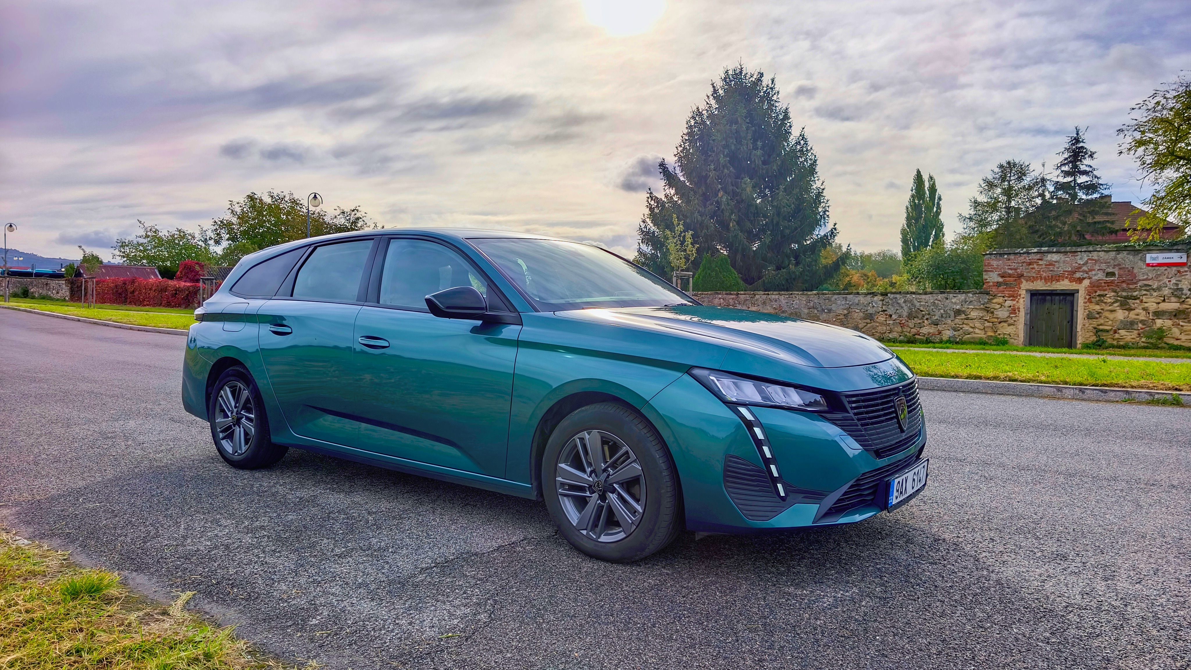 Peugeot 308, 308SW 1.5 BlueHDI AT8 Allrue - fotka 6