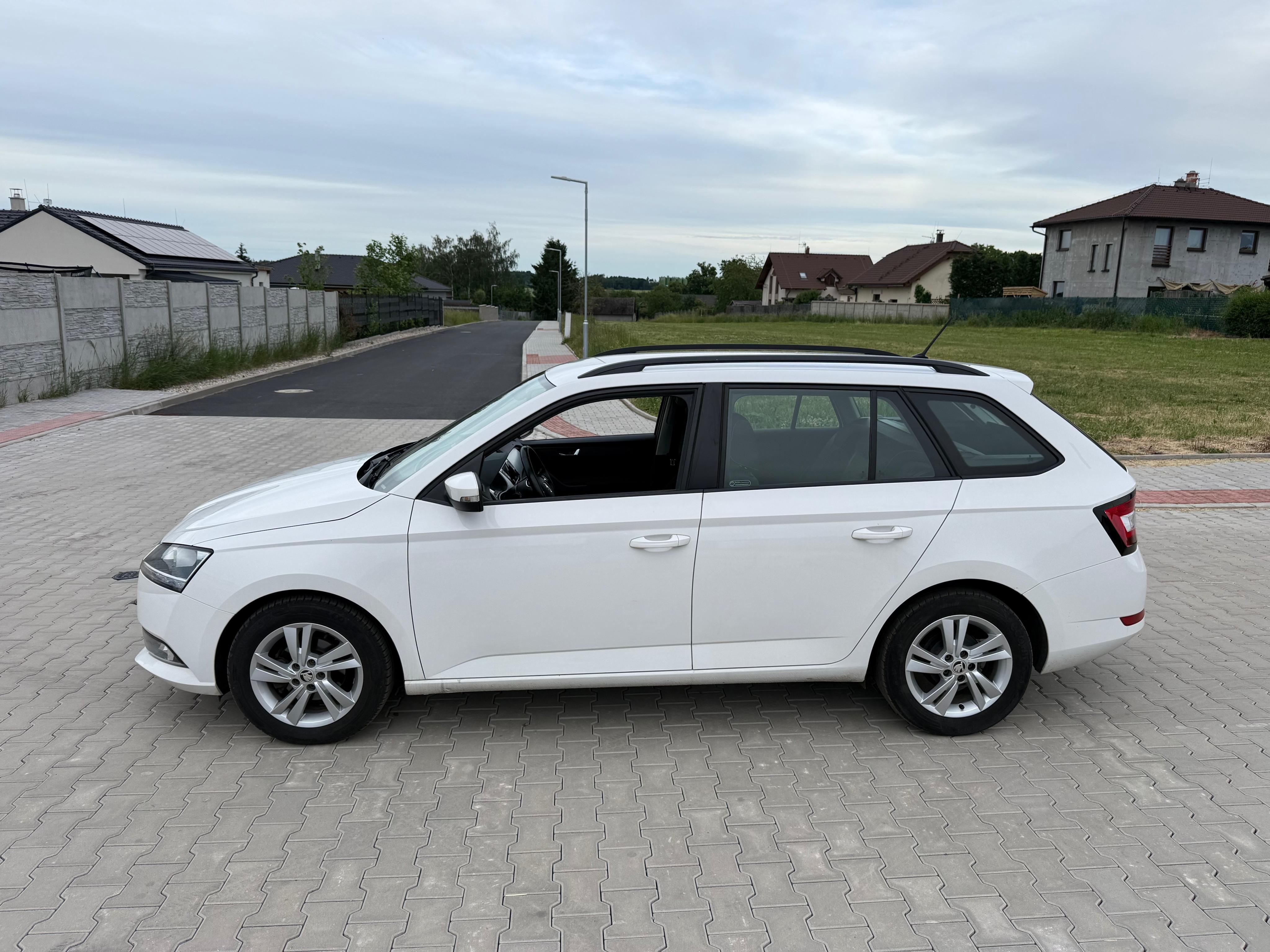 Škoda Fabia, 1.0 TSI 70kw,2023,CZ,TAZNY - fotka 5