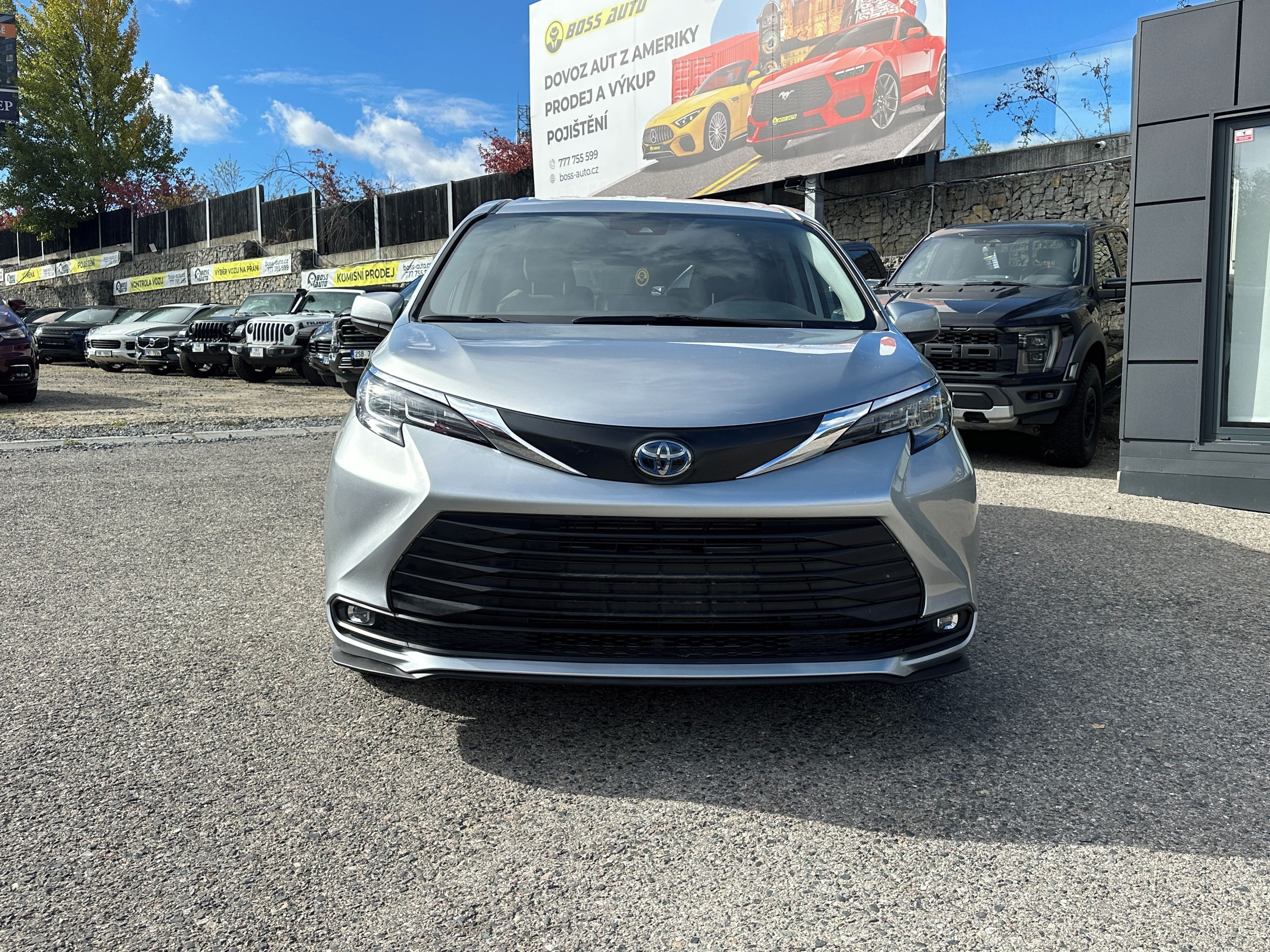 Toyota Sienna, Toyota Sienna 2022 - fotka 2