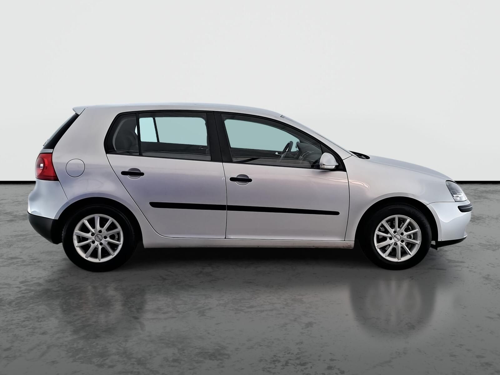 Volkswagen Golf, 1.4 16V, po STK - fotka 6