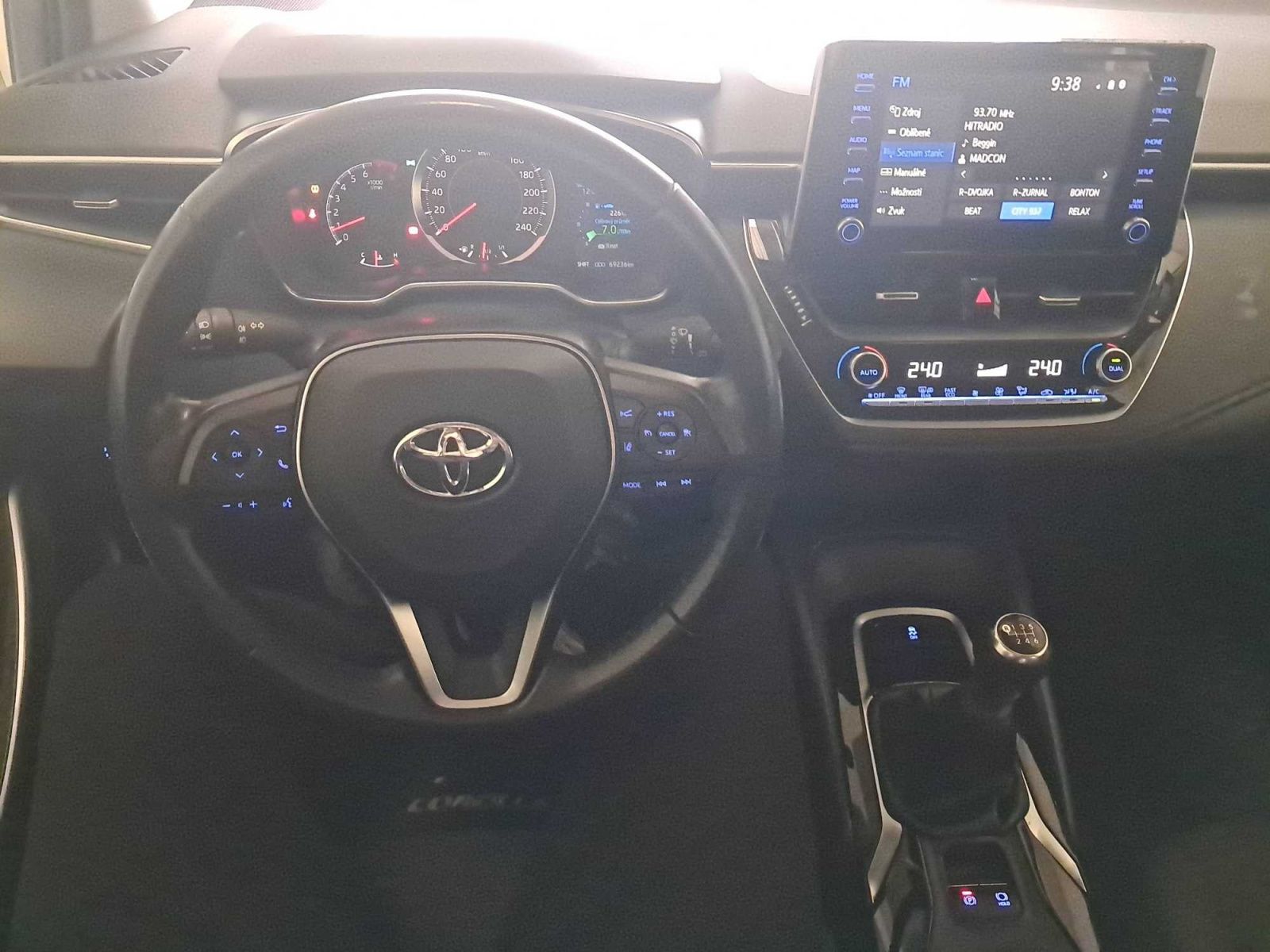Toyota Corolla, 1.6 Valvematic - fotka 3
