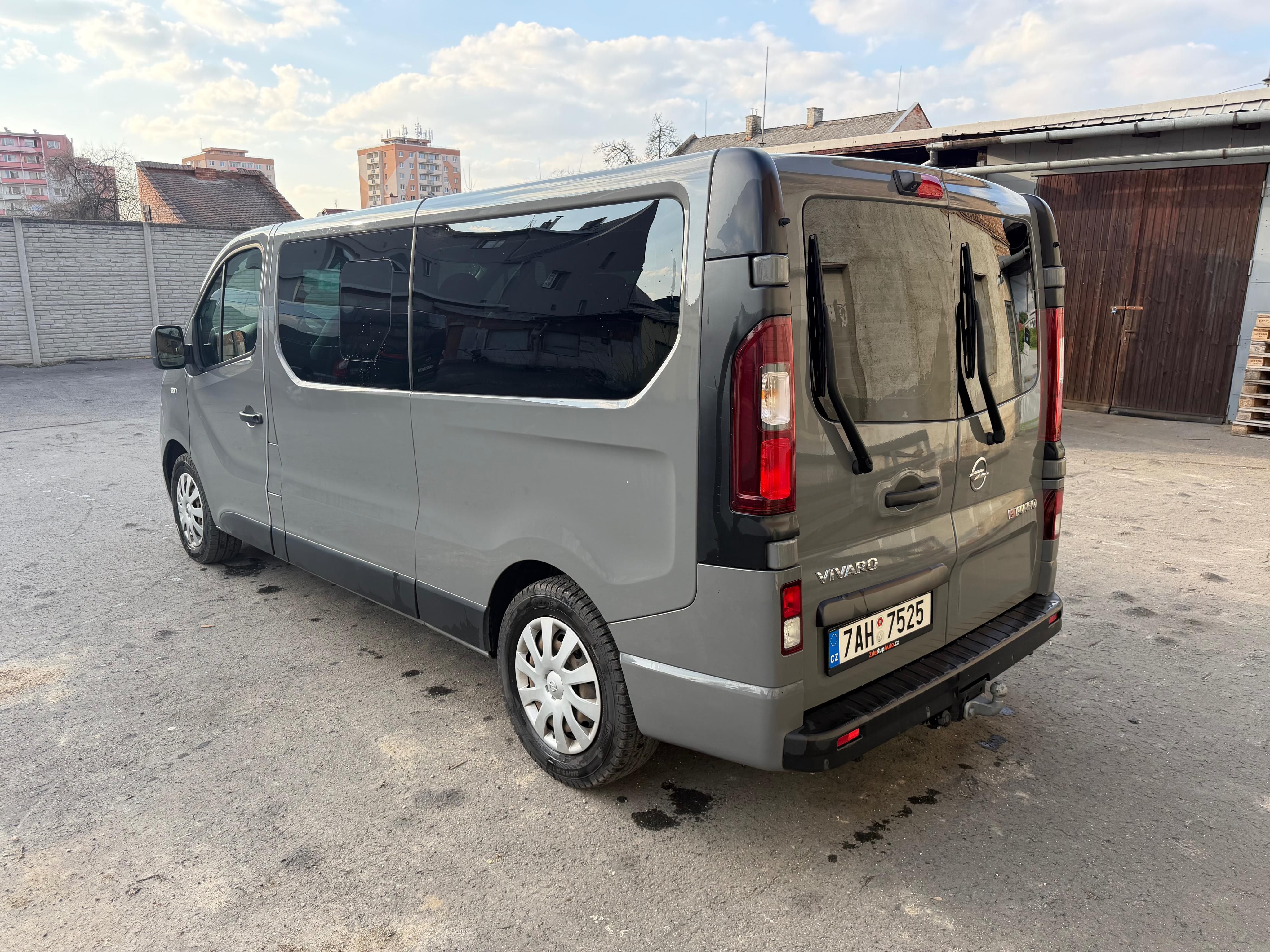 Opel Vivaro, OPEL VIVARO L2H1 1.6 CDTi BI-T - fotka 5