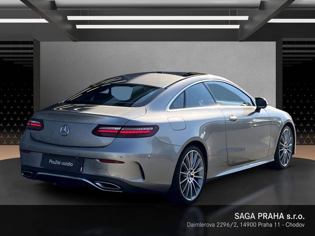 Mercedes-Benz Třídy E, Třída E 450 4MATIC kupé AMG Li - fotka 4