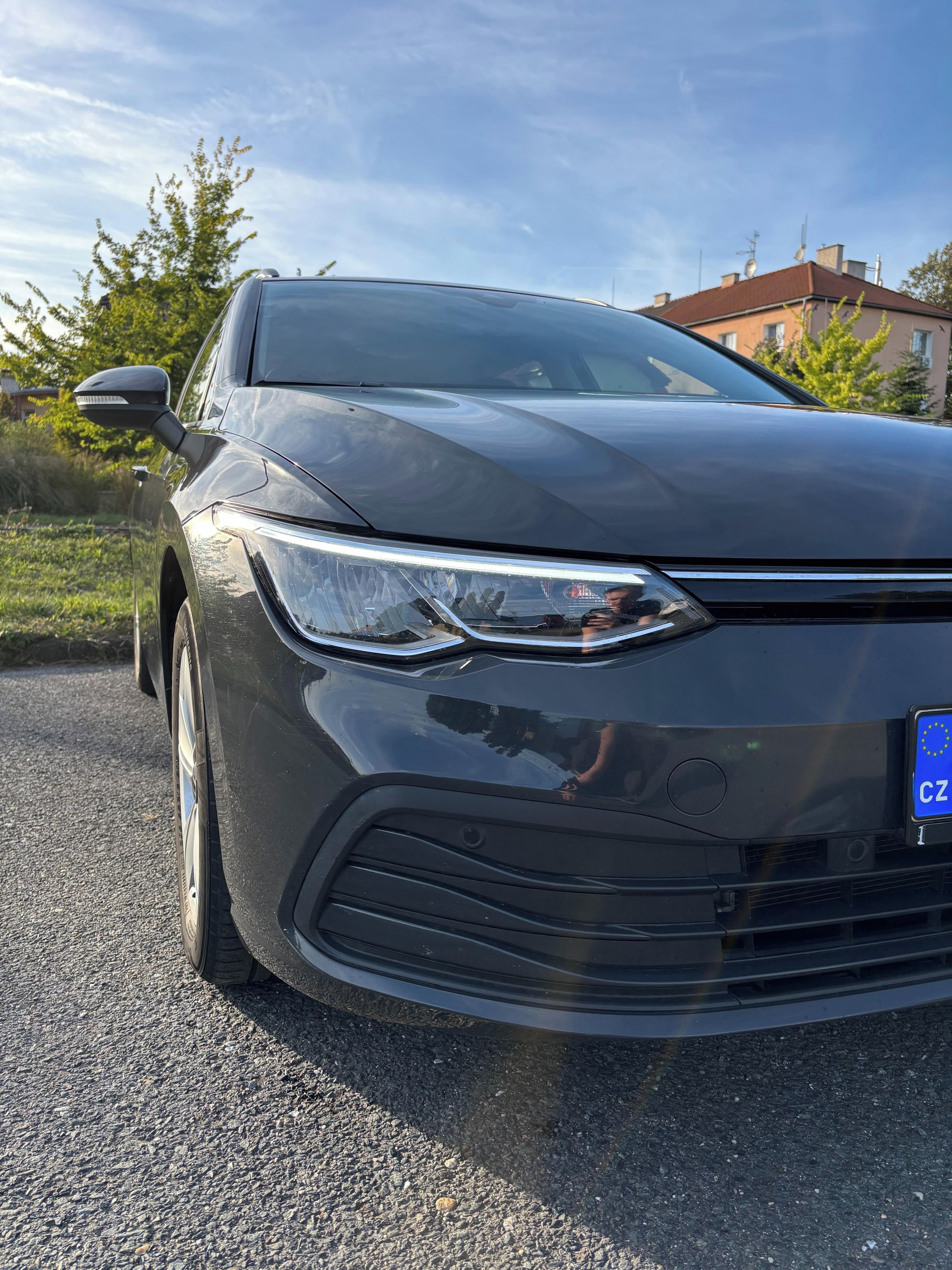 Volkswagen Golf, 1,5 TSI NEBOURANÝ NELAKOVANÝ
