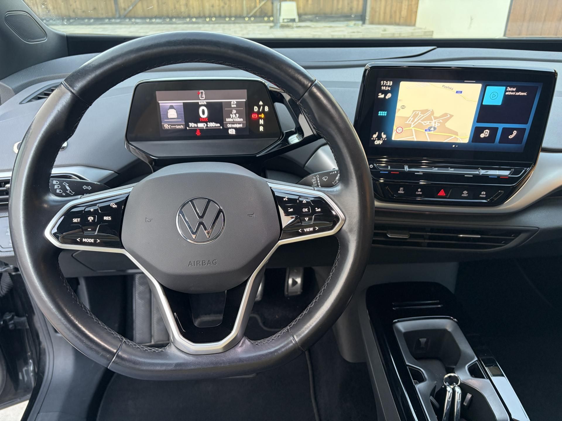 Volkswagen ID.4, PRO 77kwh,Matrix, 94%,T.cerpad - fotka 6