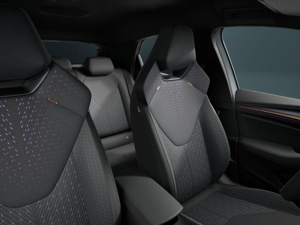 Cupra Raval, 55,2 kWh 166kW - fotka 6