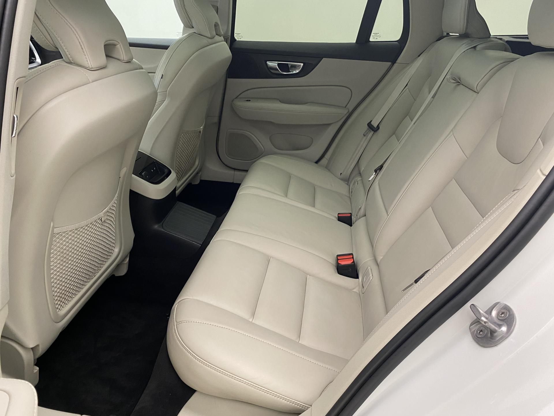 Volvo V60, T6 RECHARGE BRIGHT ULTIMATE - fotka 5