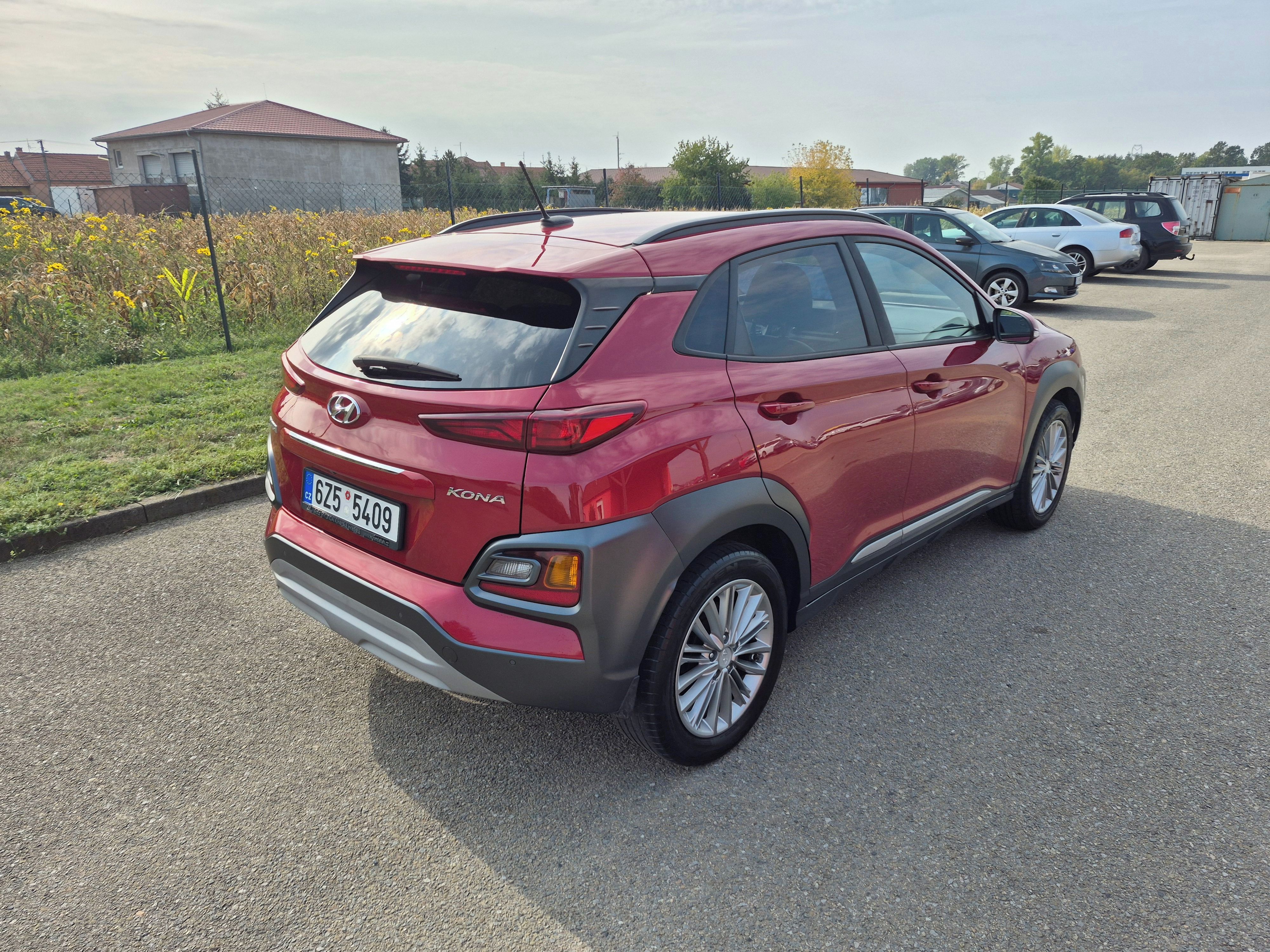 Hyundai Kona, 1,0i, 88kW, 1.maj, serviska - fotka 6