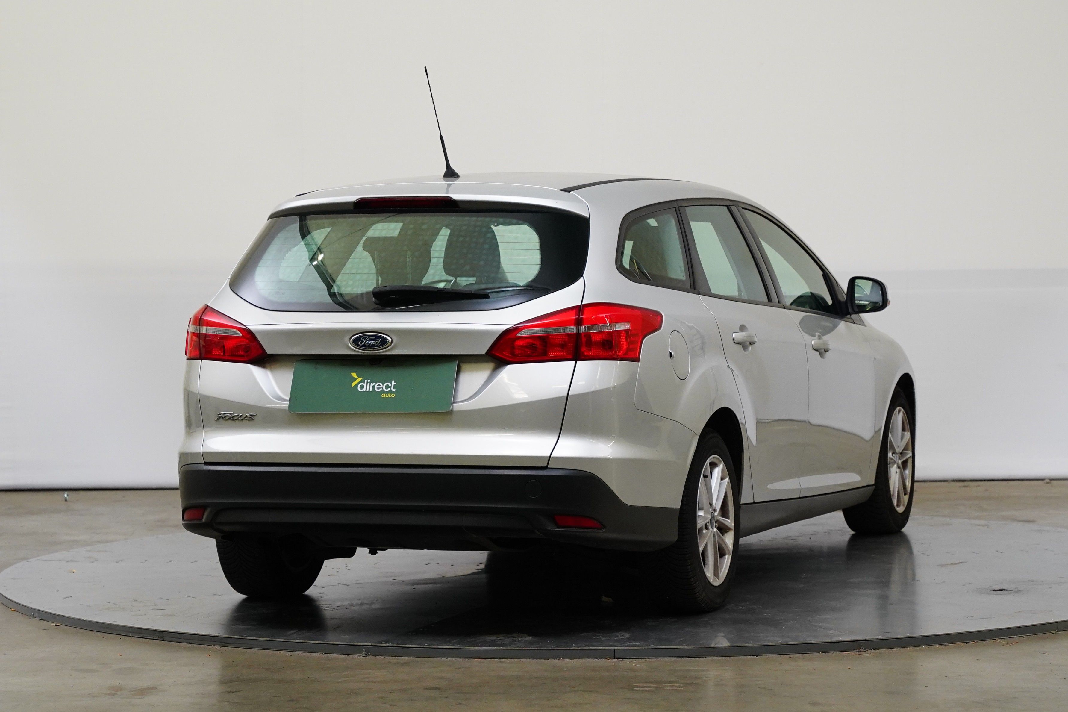 Ford Focus, 1.0 EcoBoost 92 kW Business - fotka 2