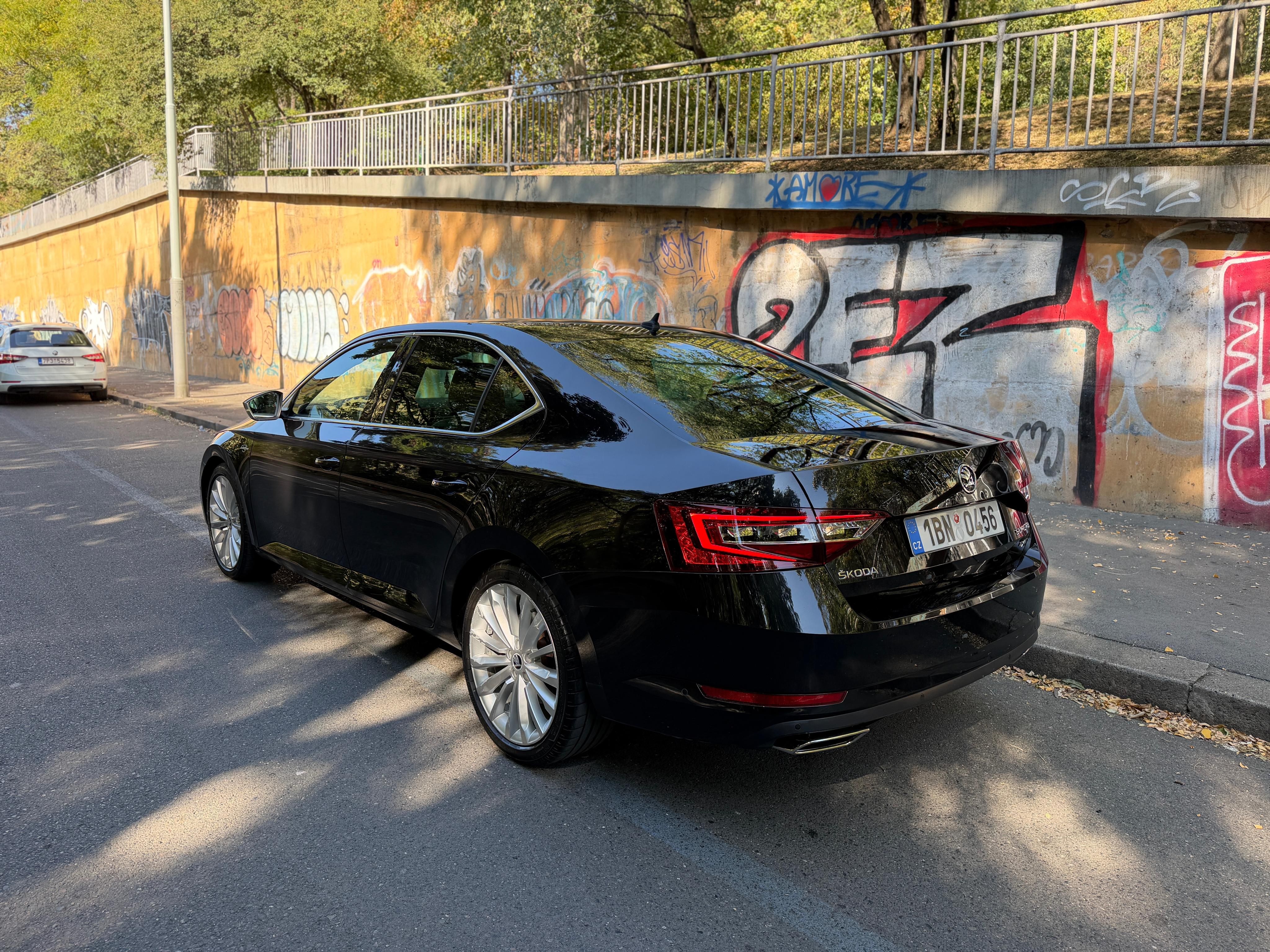 Škoda Superb, L&K 206kw ČR DSG WEBASTO - fotka 4