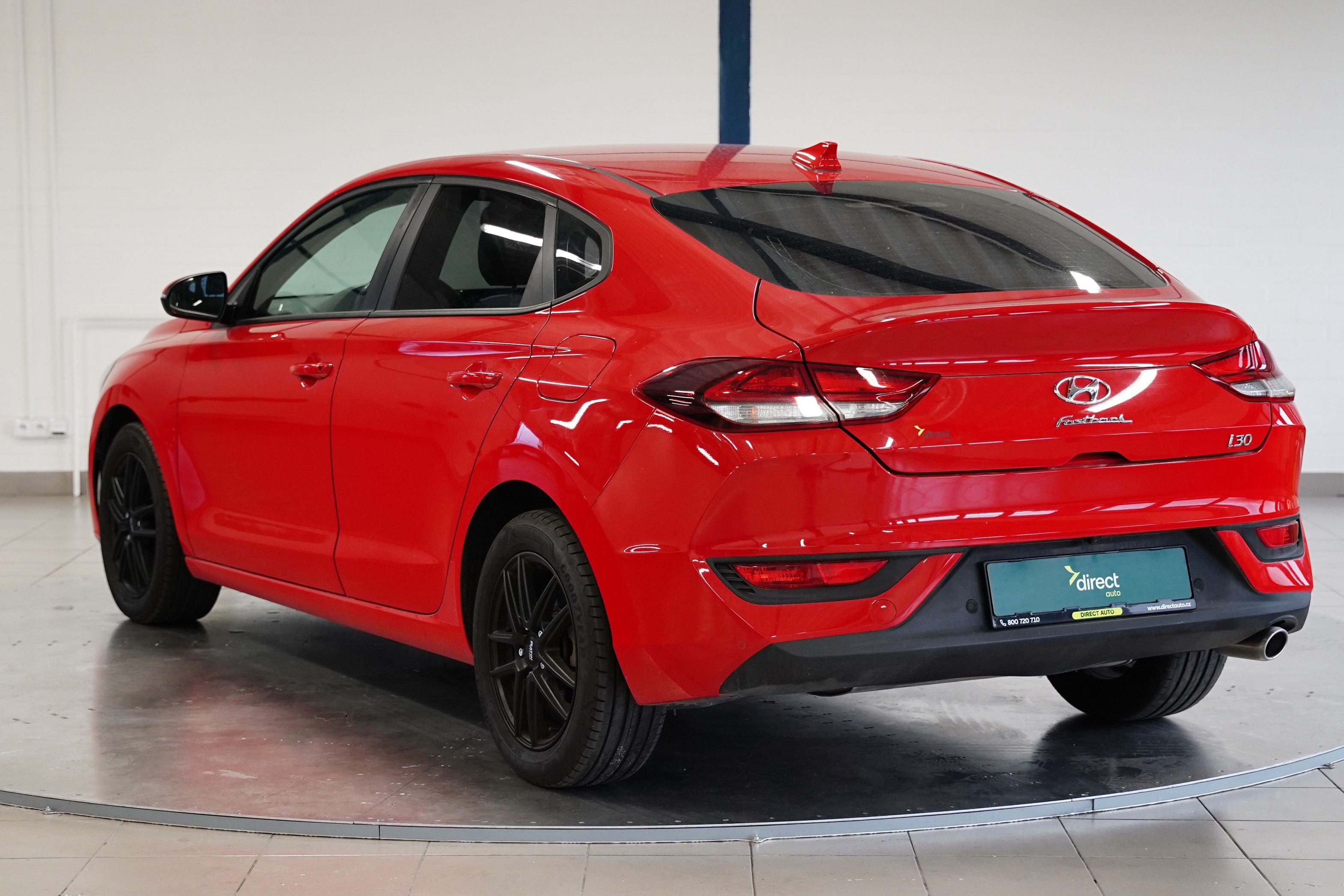 Hyundai i30, 1.0 T-GDI 88 kW Comfort DCT - fotka 4