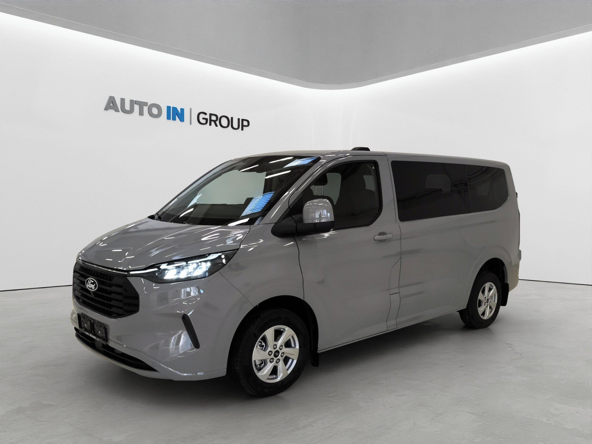 Ford Transit Custom, kombi 2.0 TDI L2 Limited