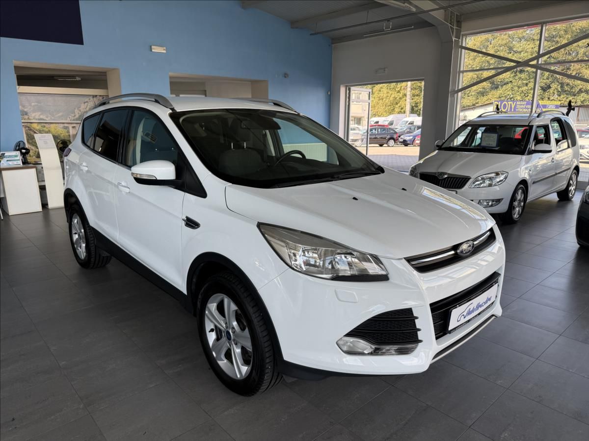 Ford Kuga, 2,0   1.MAJ,4X4,SERVISKA,ČR,TA