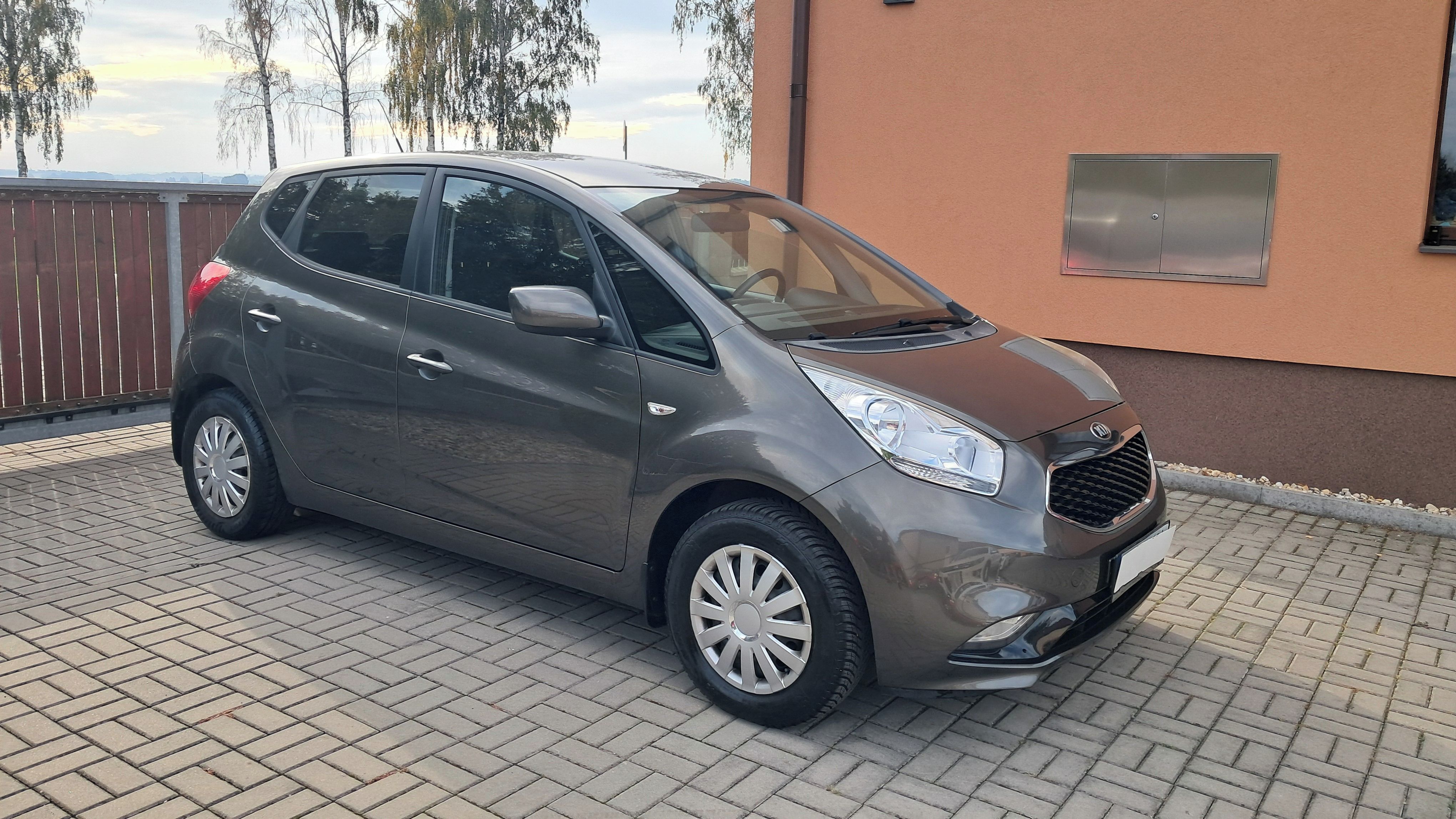 Kia Venga, 1.4i / najeto 96 000 km - fotka 4