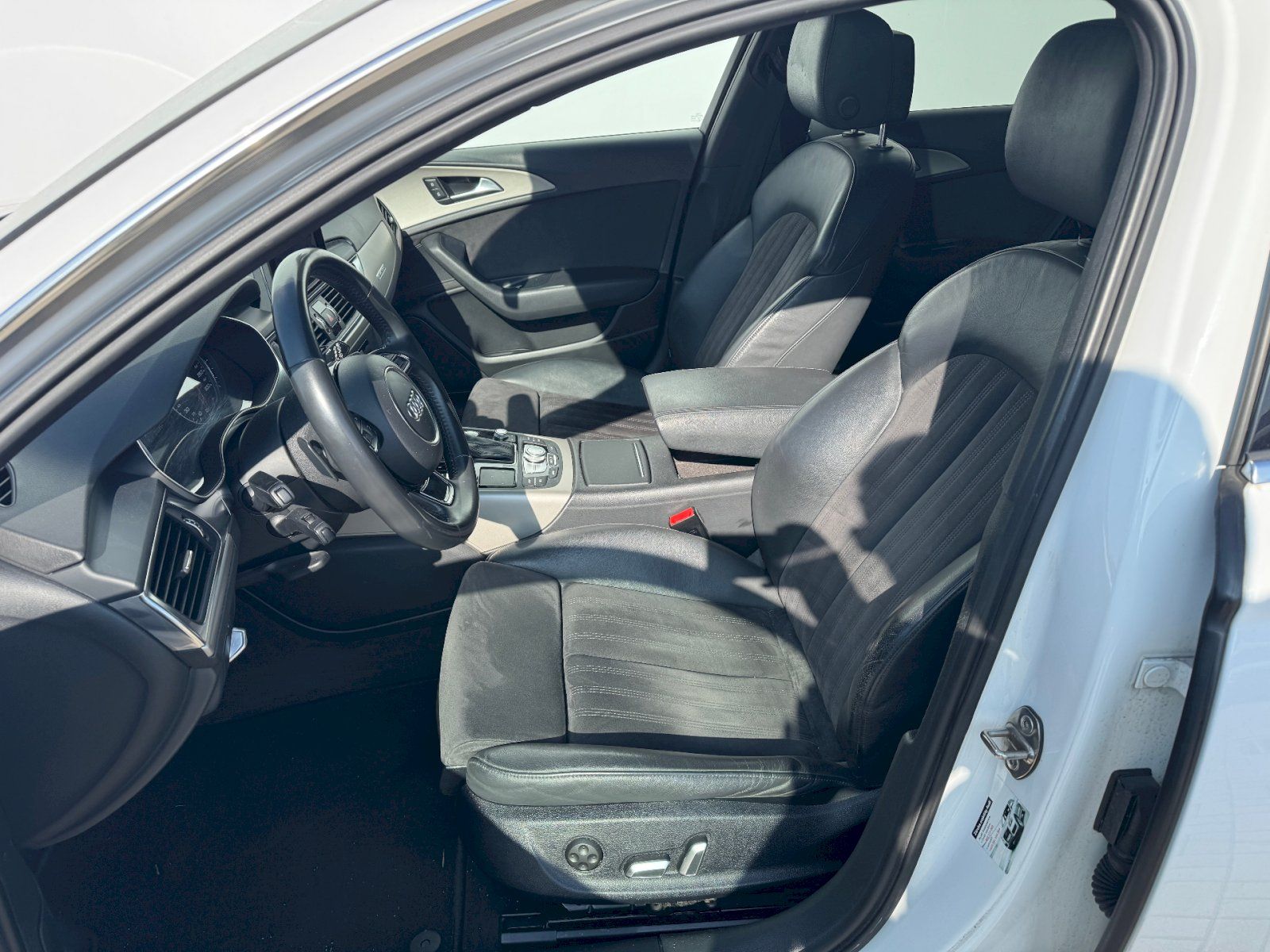 Audi A6 allroad, 3.0 TDI 200kW S-tronic - fotka 5