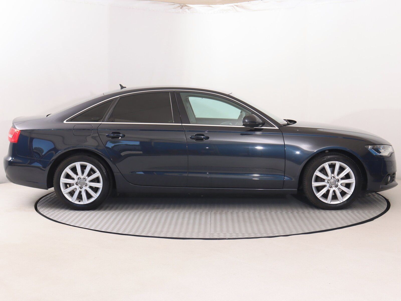 Audi A6, 2.0 TDI, Automat - fotka 6
