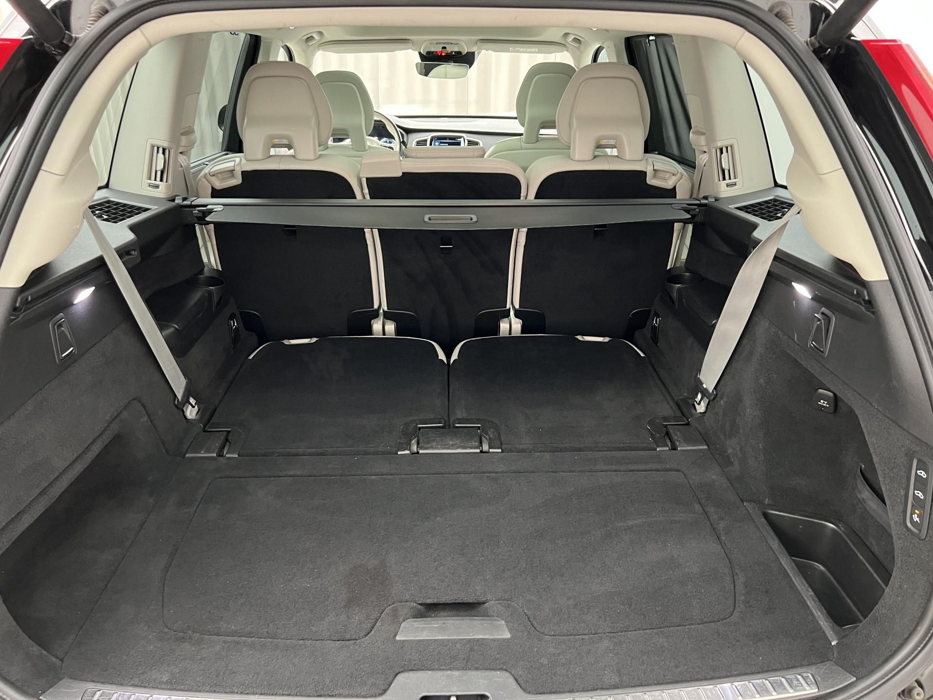 Volvo XC90, B5 AWD INSCRIPTION CZ 1. maj. - fotka 5