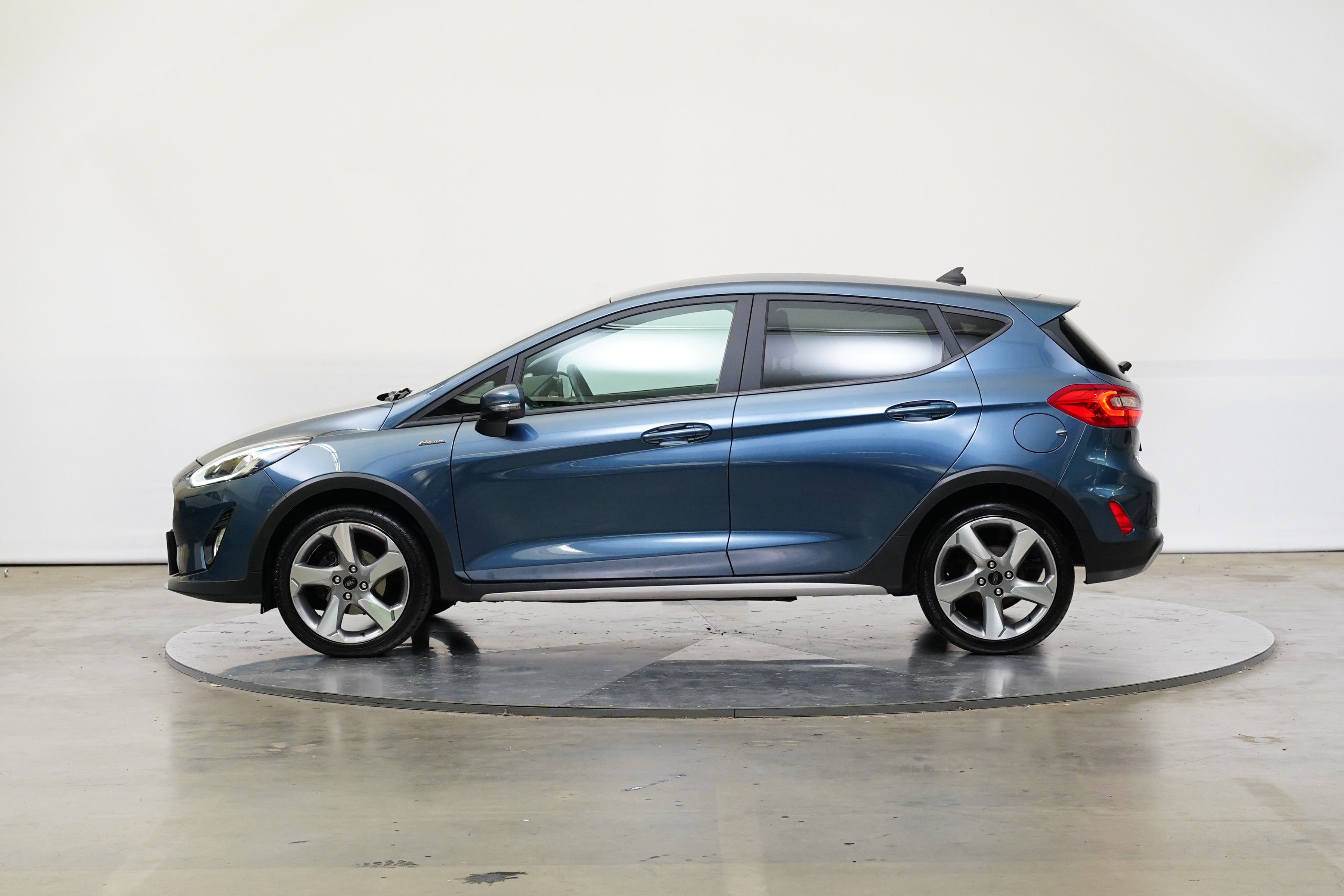 Ford Fiesta, 1.0 EcoBoost 74 kW Active - fotka 3