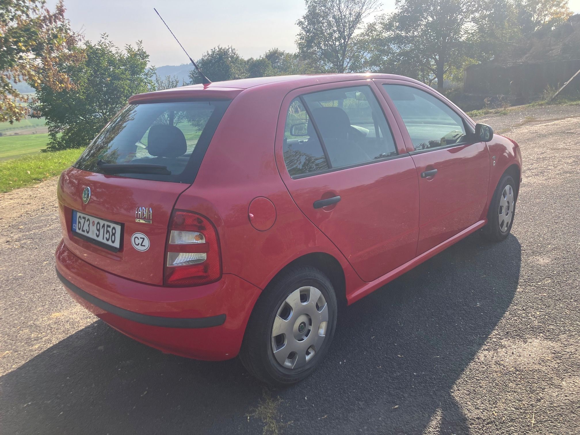Škoda Fabia, 1.4 MPI 44 kw - fotka 6