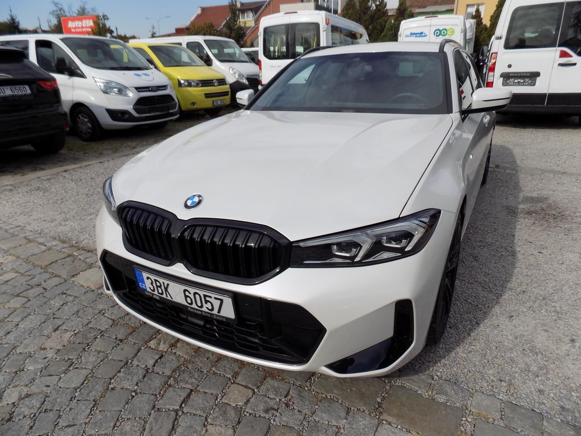 BMW Řada 3, 330I 180 KW M SPORT XDRIE - fotka 2