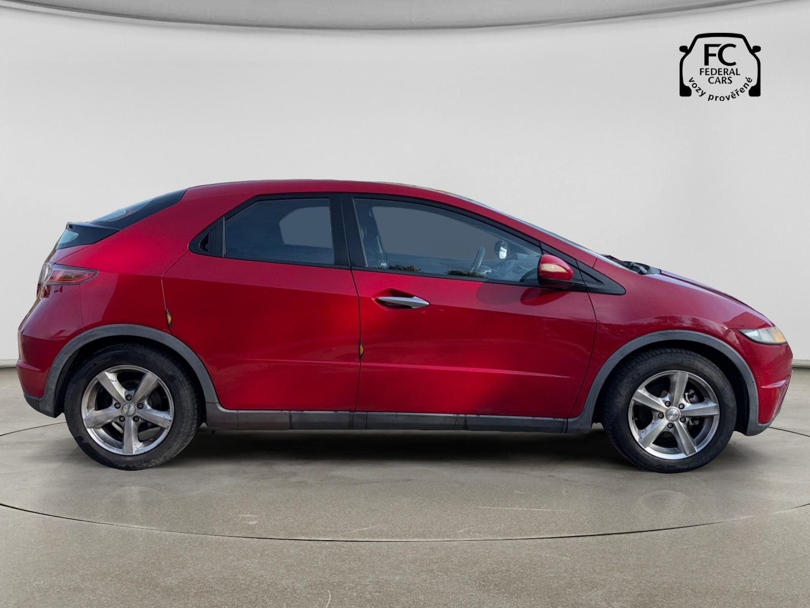 Honda Civic, 1.4 Comfort - fotka 6