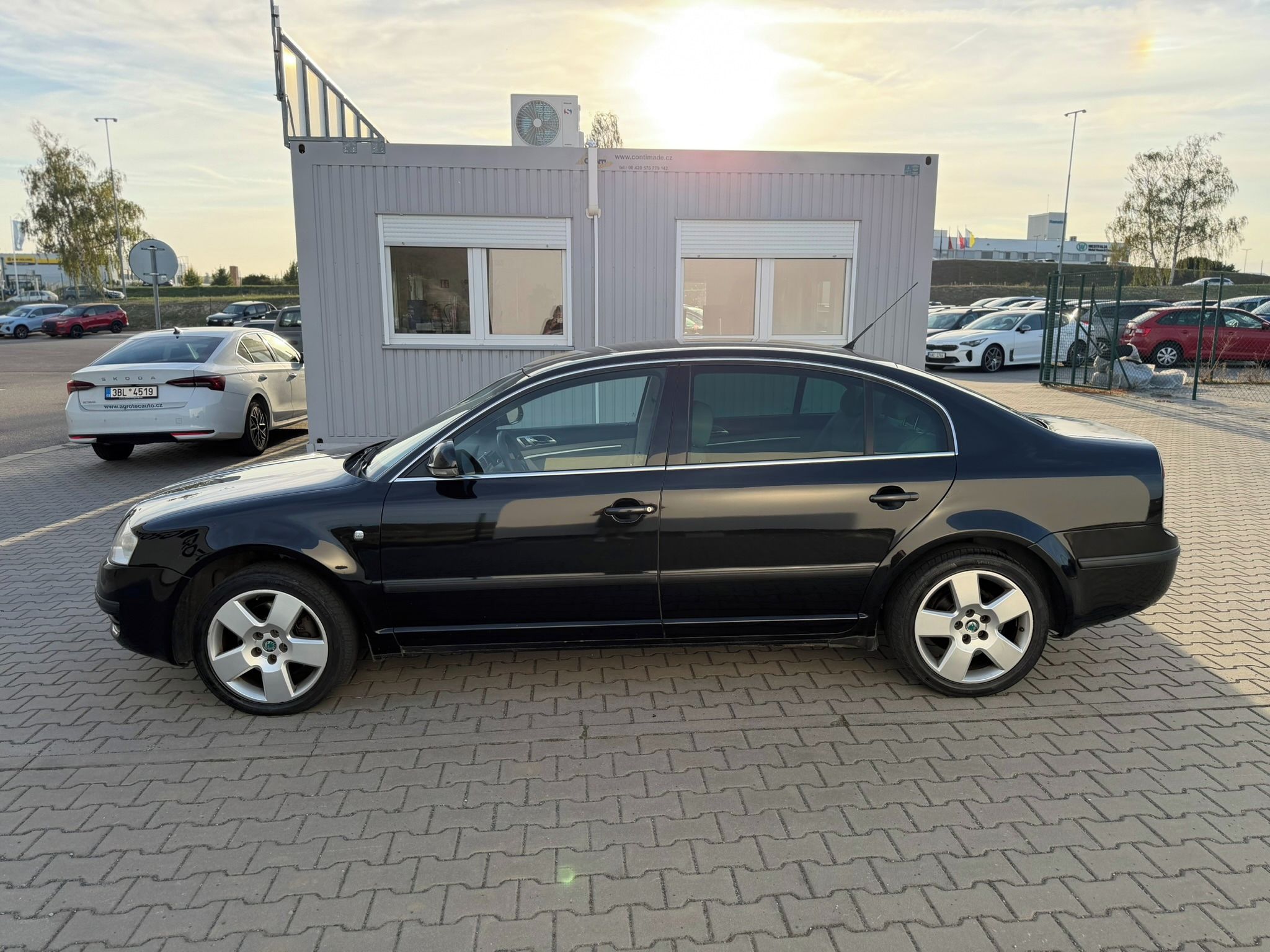 Škoda Superb, 2.8 142 kW Elegance LPG - fotka 4