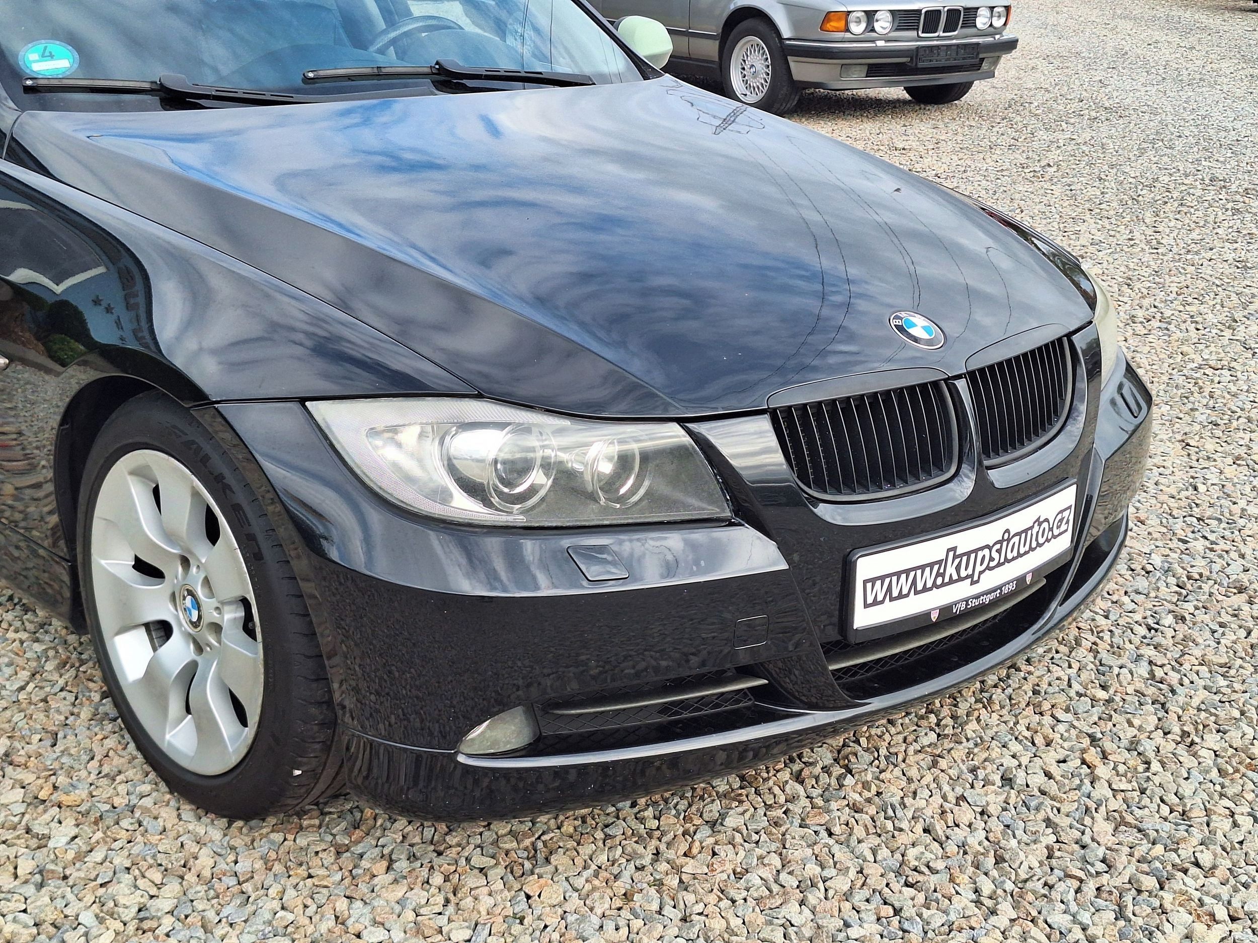 BMW Řada 3, Combi 325i plná výbava - fotka 6