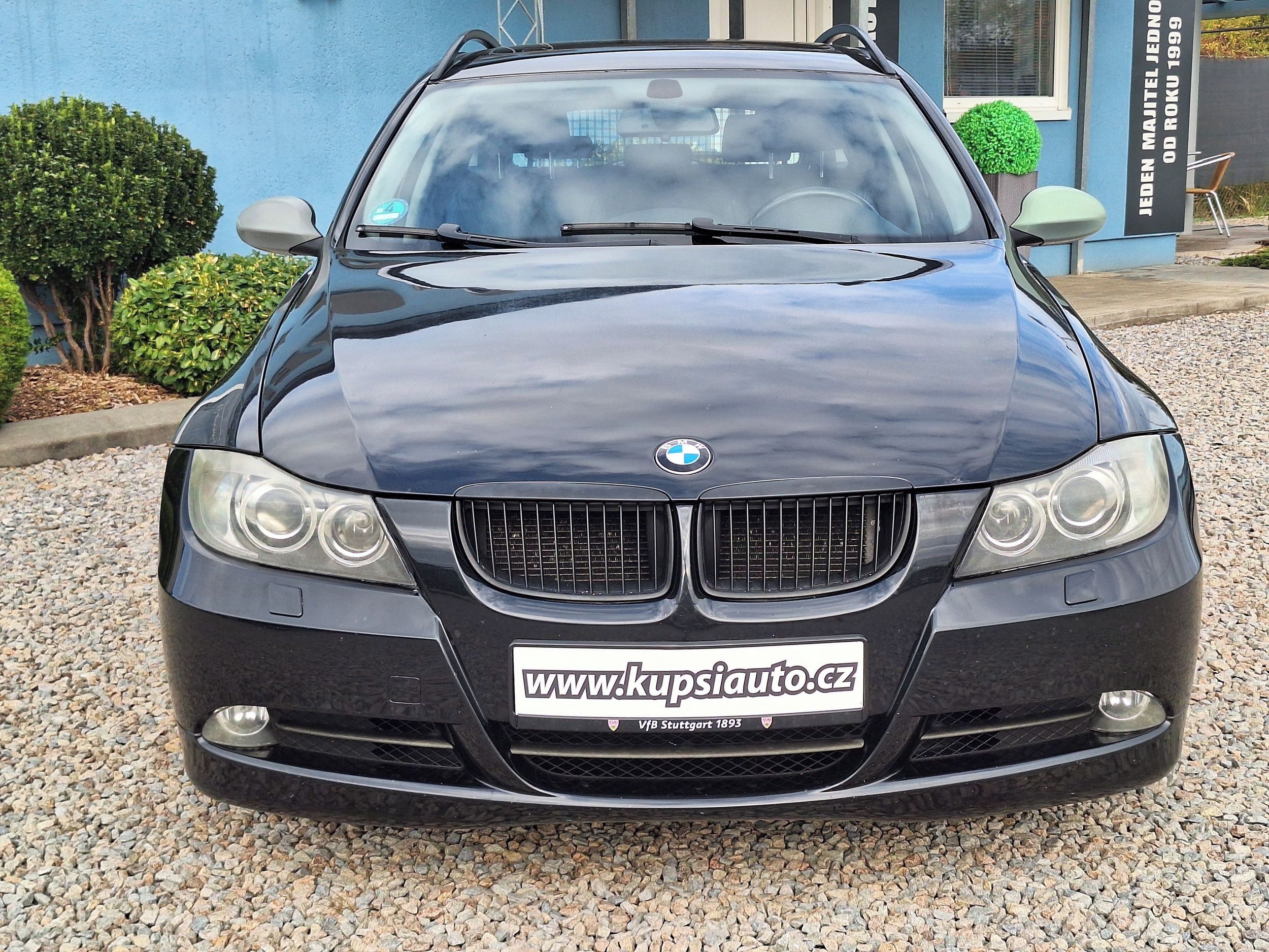 BMW Řada 3, Combi 325i plná výbava - fotka 5