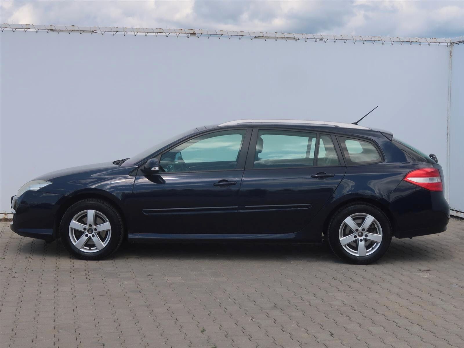 Renault Laguna, 2.0 16V, LPG, Serv.kniha - fotka 3