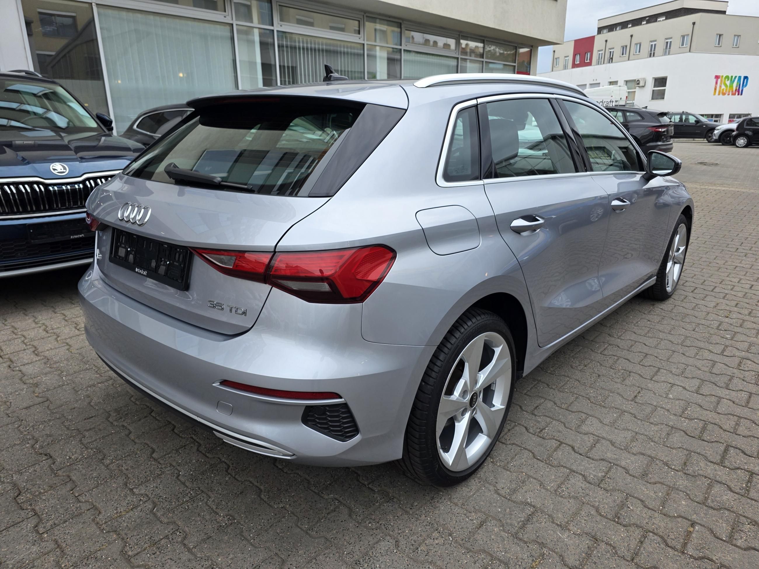 Audi A3, Sportback 35 TDI S-tronic - fotka 6