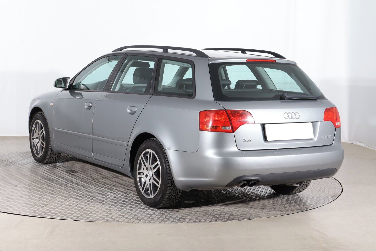 Audi A4, 2.0 TDI, po STK, plně pojízdný - fotka 4