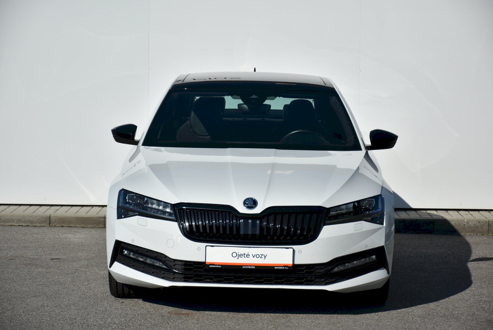 Škoda Superb, Sportline 1.5 TSI DSG - fotka 4