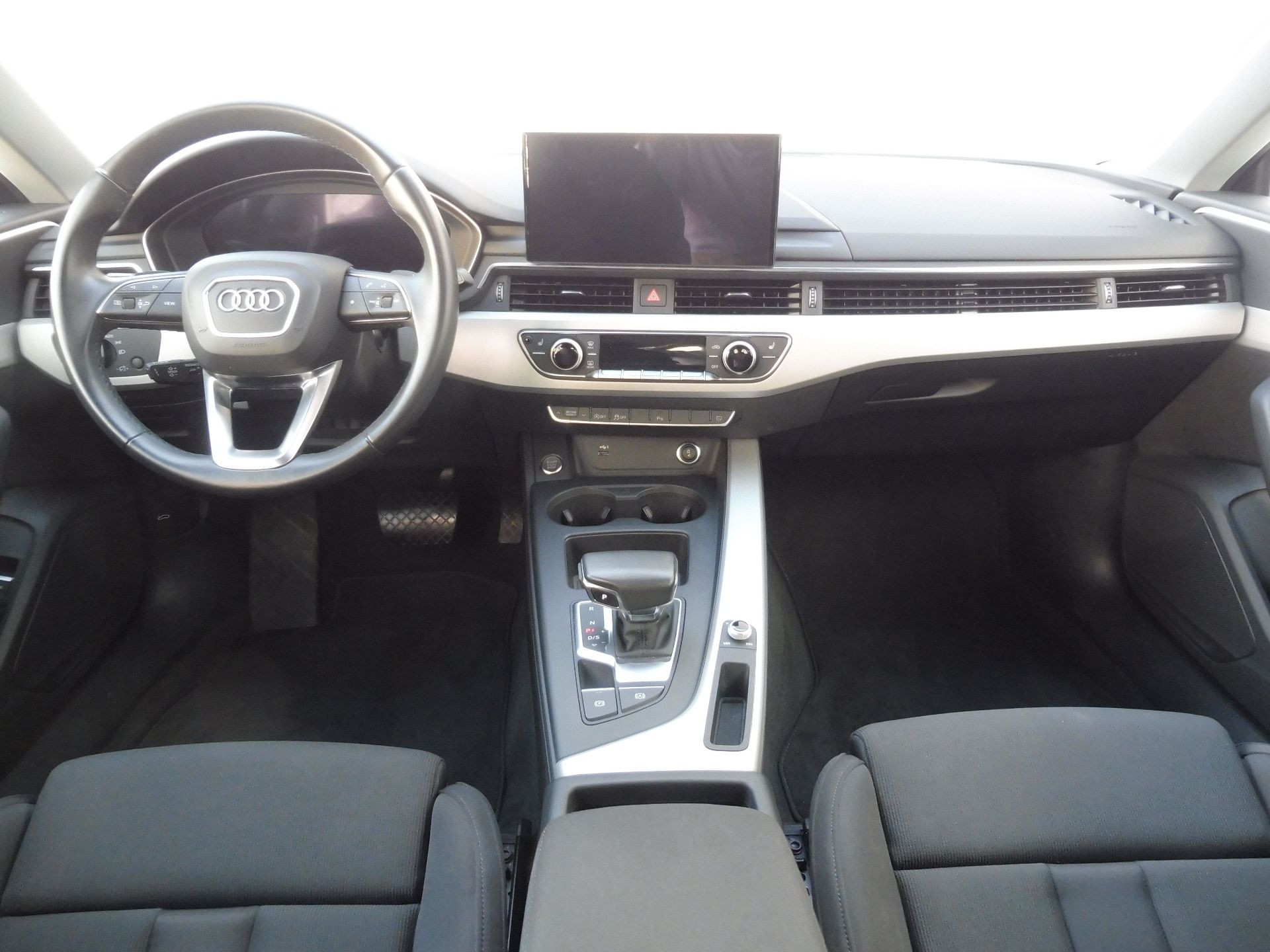 Audi A5, 35 SB 2,0 TFSI 110kW S tronic - fotka 5