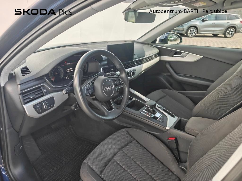 Audi A4, Avant Advanced 35 / 2,0 TFSI / - fotka 5