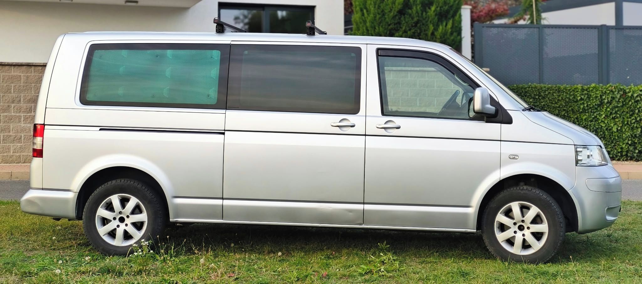 Volkswagen Caravelle, Volkswagen Caravelle T5 Long - fotka 4