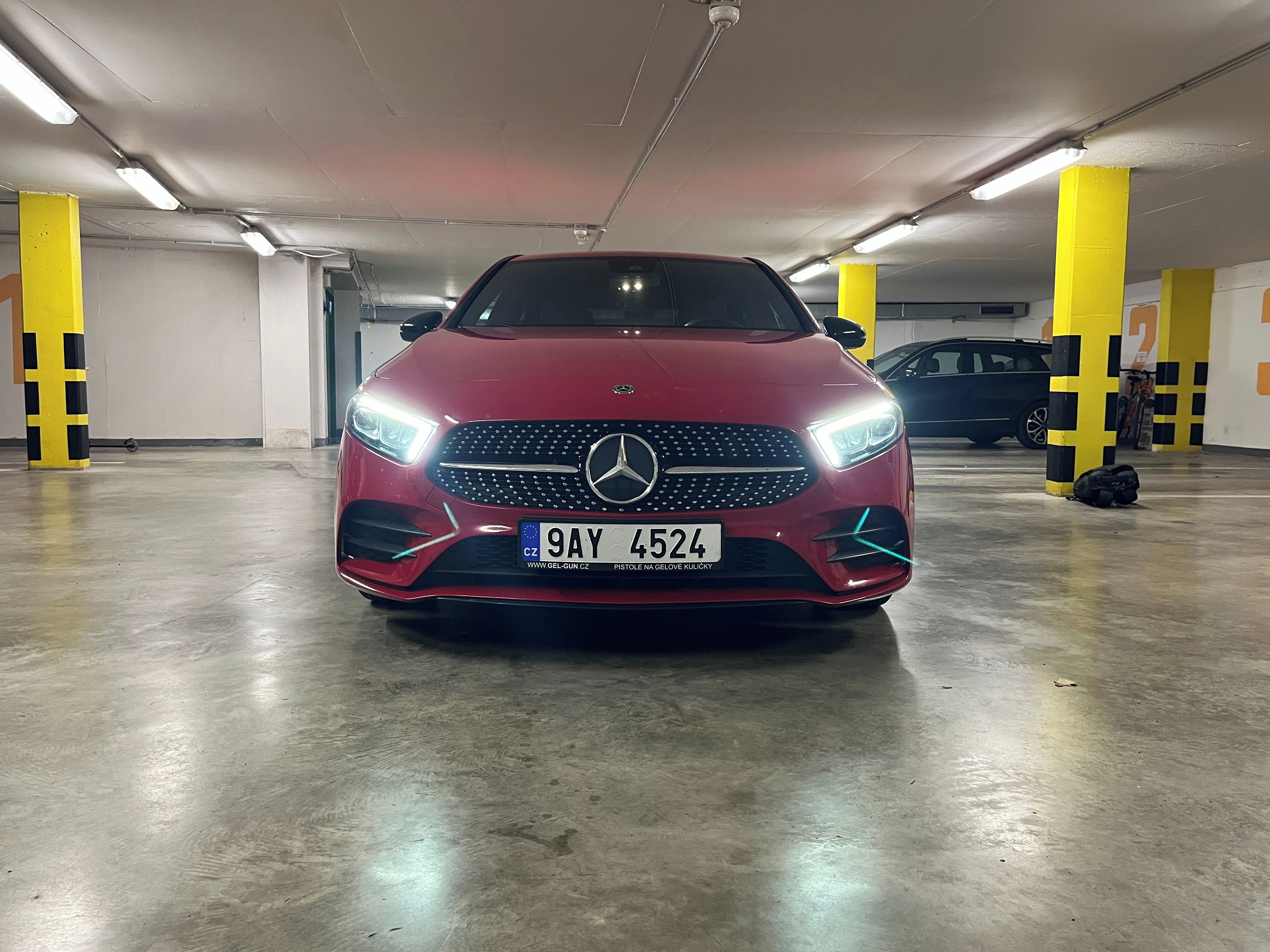 Mercedes-Benz Třídy A, A200, AMG-line, MBUX Premium - fotka 2