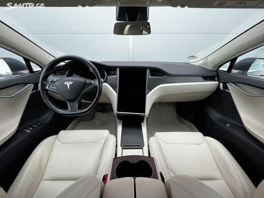 Tesla Model S, Tesla Model S 100D AWD 386 kW - fotka 5