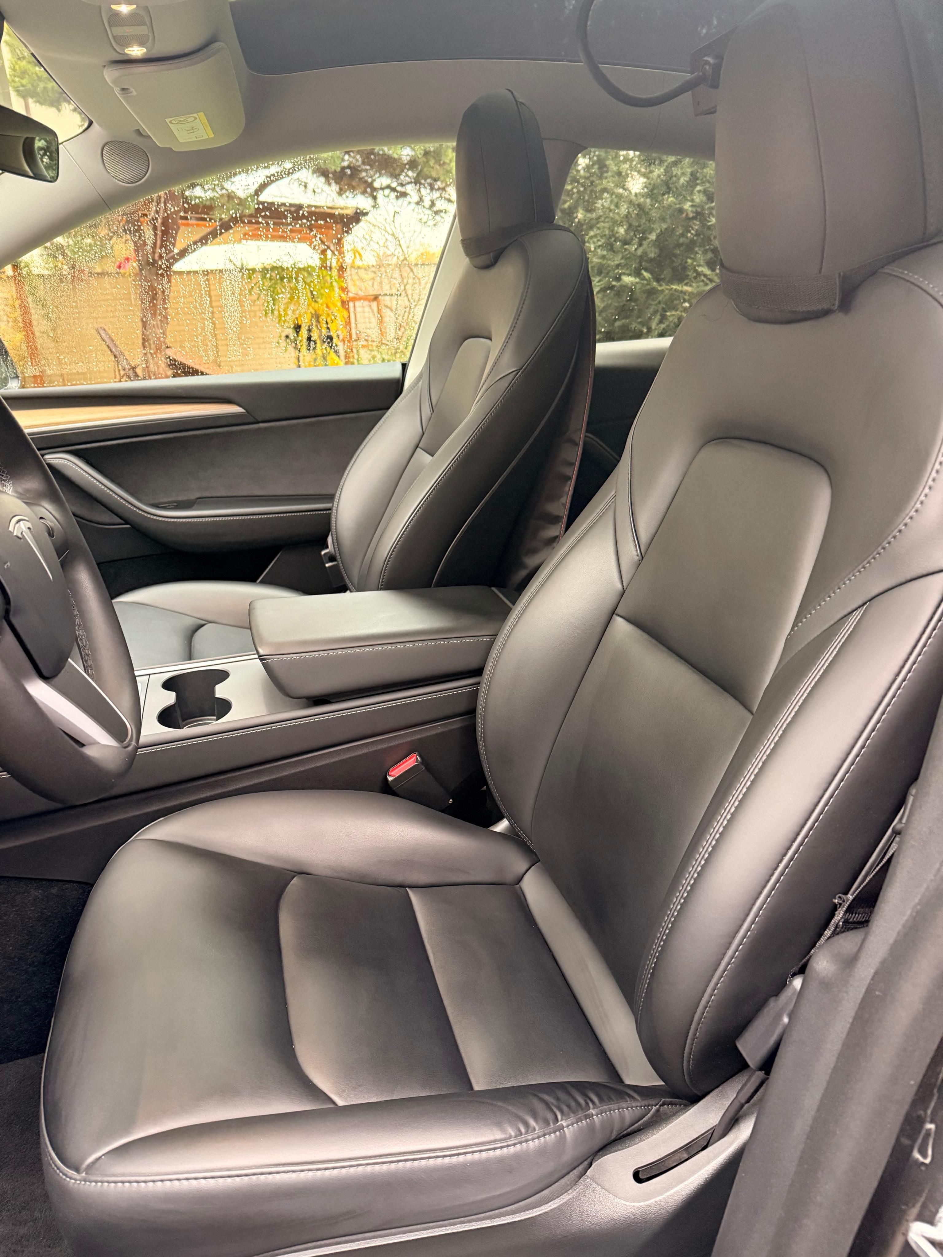 Tesla Model Y, Long Range/AWD, odpočet DPH - fotka 5