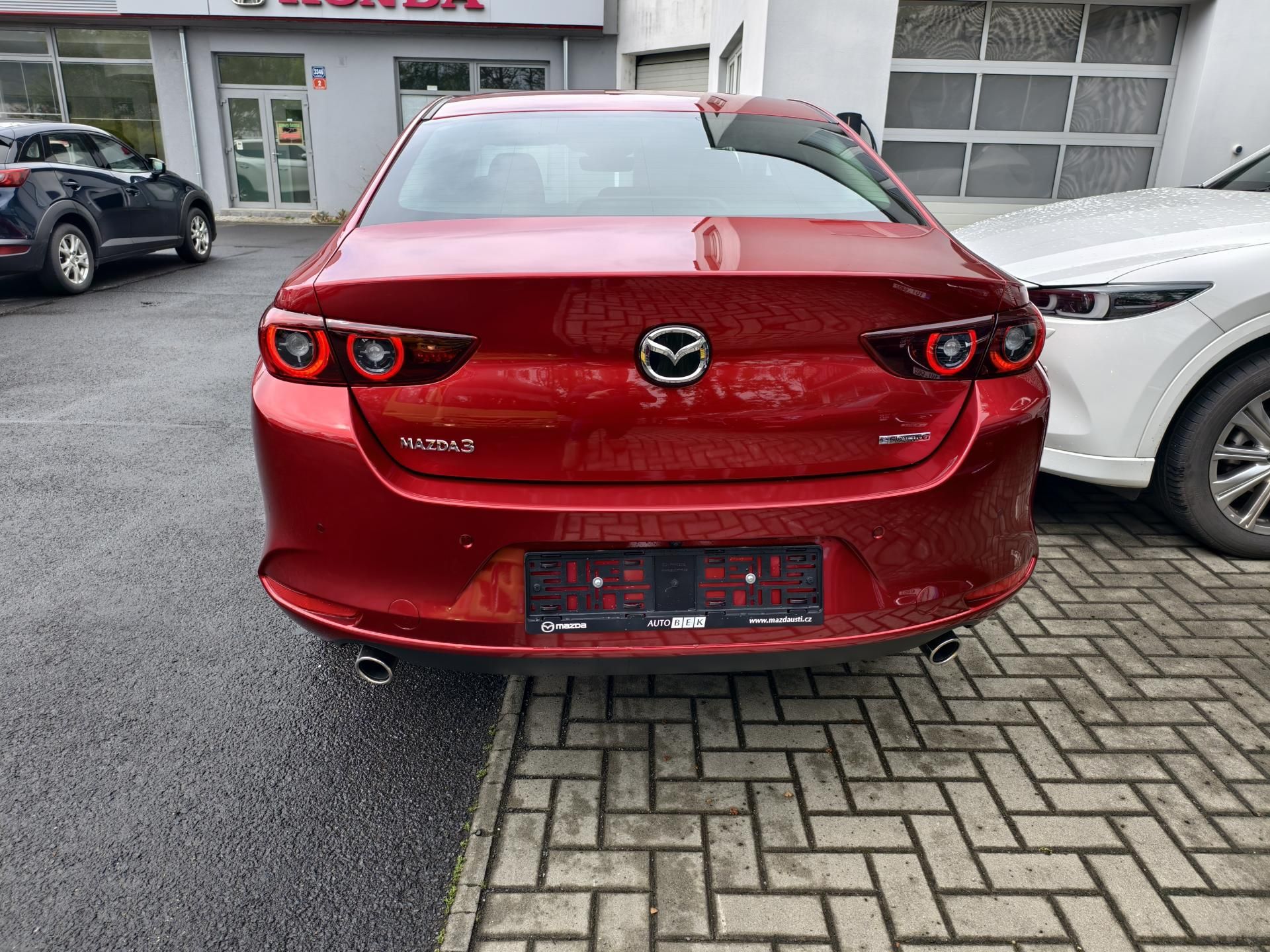 Mazda 3, 2.5i CentreLine + STYLE paket - fotka 5
