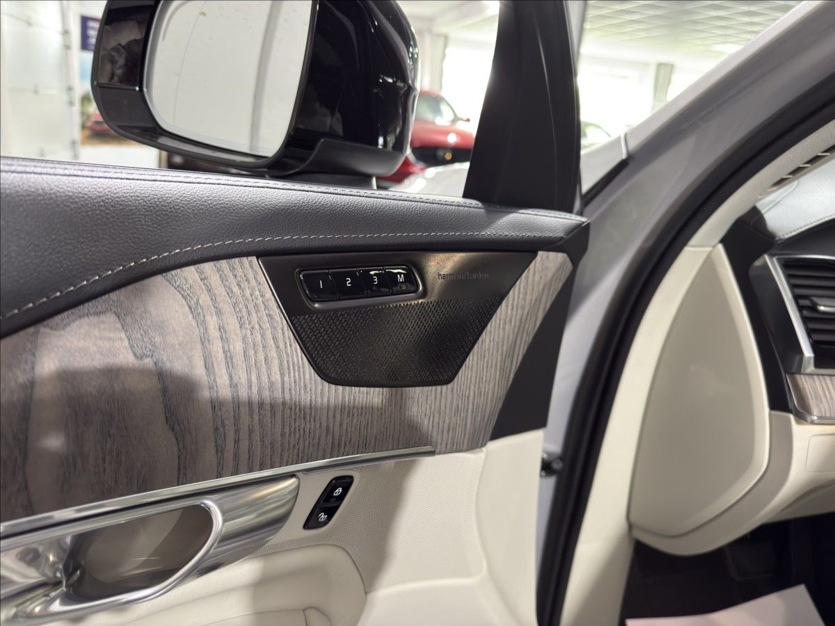 Volvo XC90, 2,0   B5 POLESTAR HARMAN 360 - fotka 6