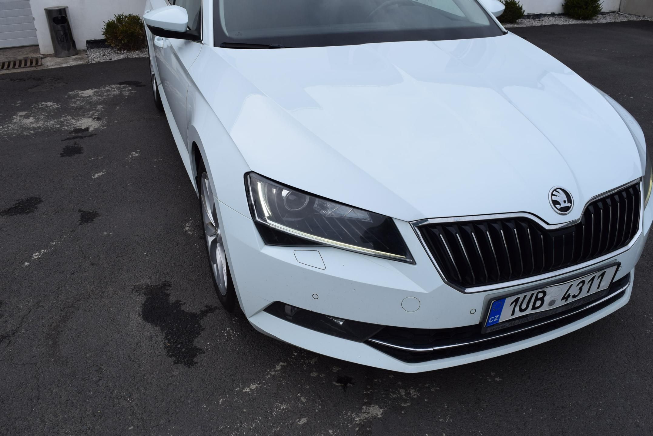 Škoda Superb, 2.0TDI 140kw 4x4 DSG STYLE NAV - fotka 4